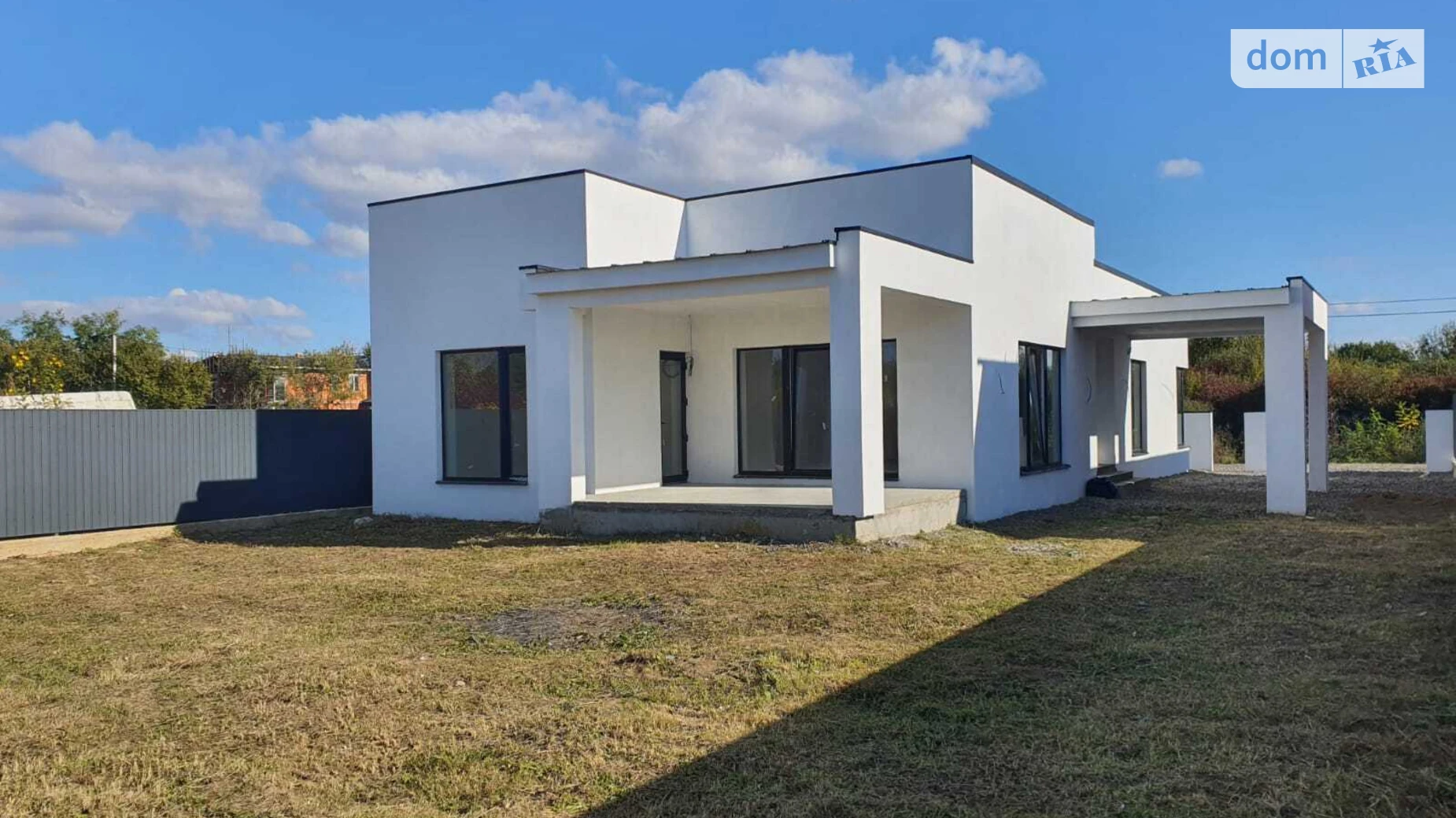 Продается одноэтажный дом 210 кв. м с бассейном, цена: 185000 $ - фото 4