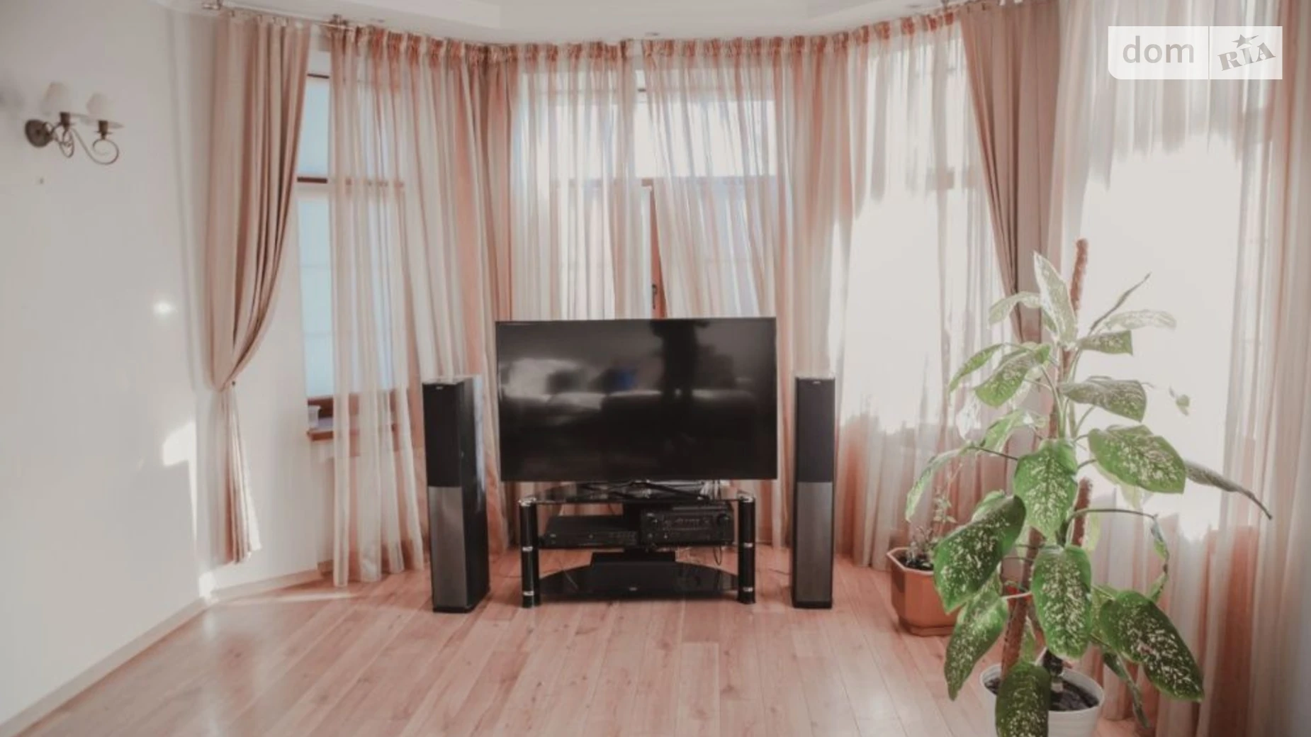 Сдается в аренду дом на 2 этажа 350 кв. м с садом, цена: 1500 $ - фото 5