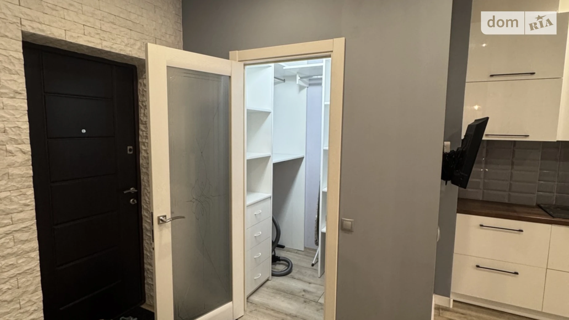 Сдается в аренду 1-комнатная квартира 50 кв. м в Львове, ул. Городницкая, 47Б - фото 5