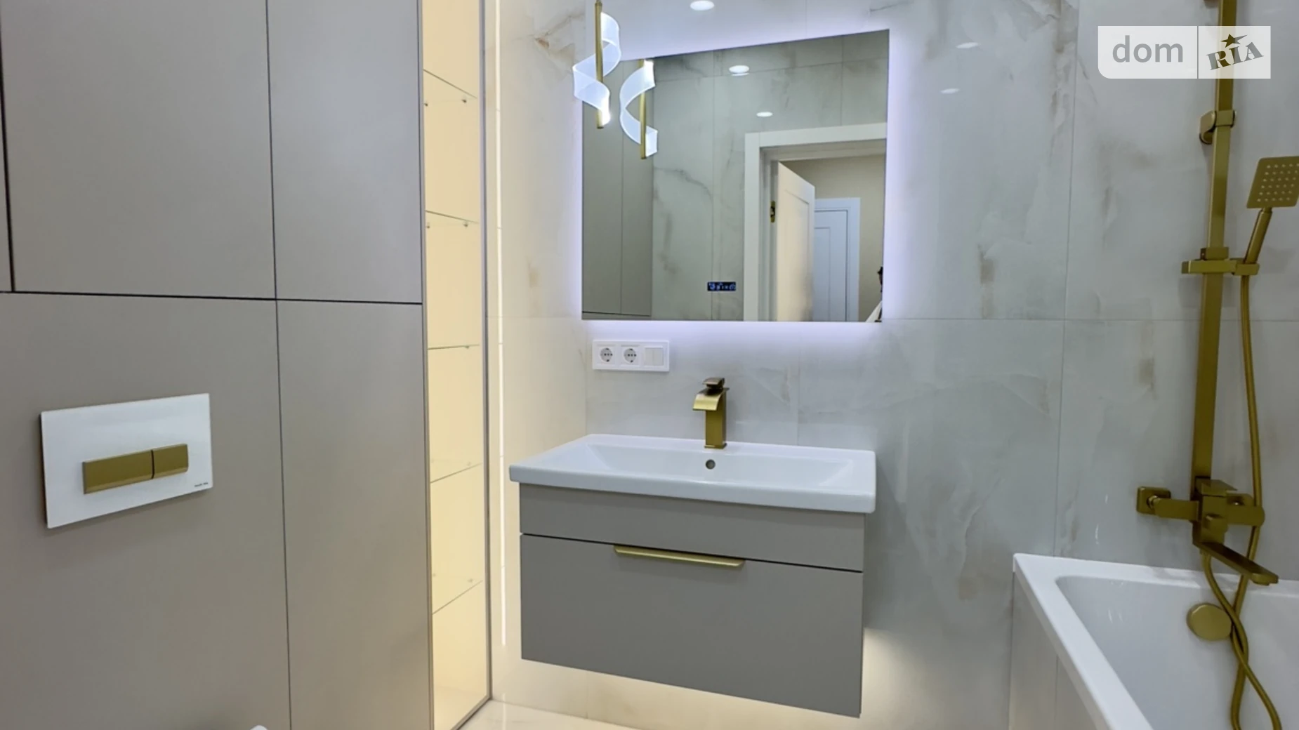 Продается 1-комнатная квартира 44 кв. м в Ровно, мас. Веснянковый, 1 - фото 3