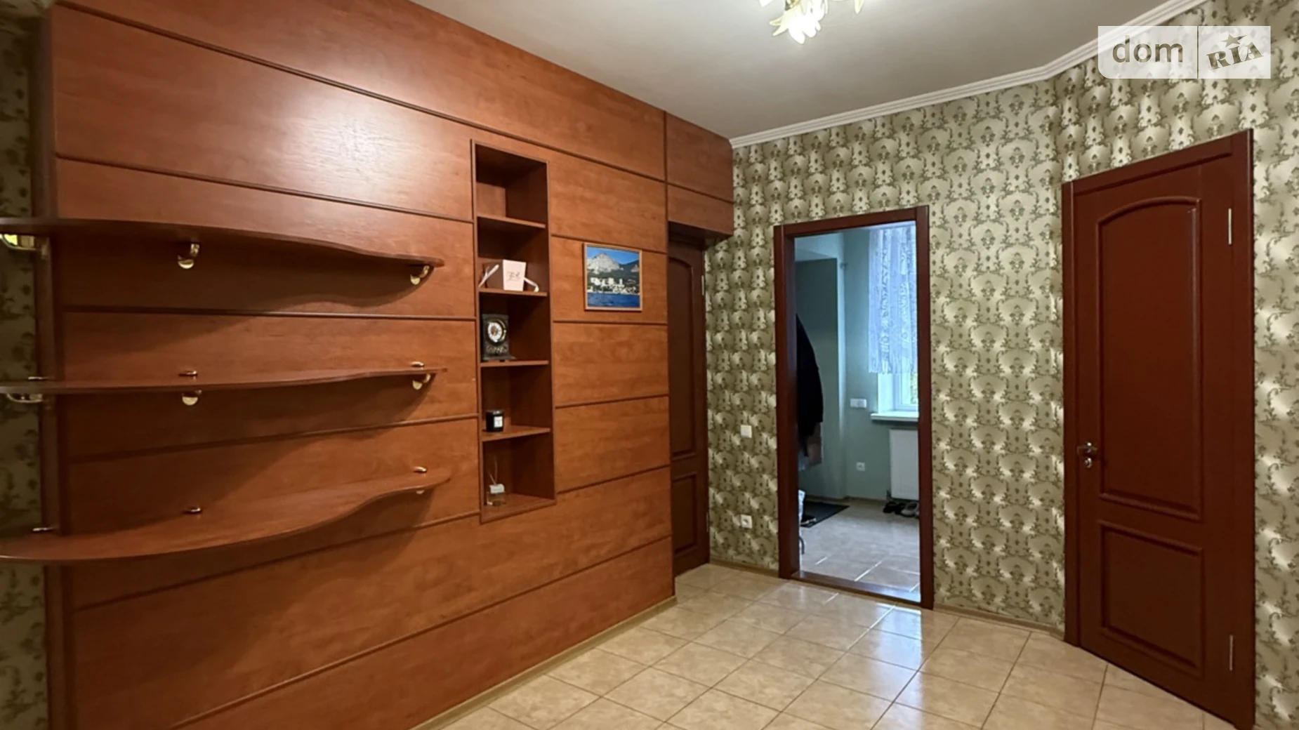 Продается дом на 2 этажа 165 кв. м с бассейном, цена: 95000 $ - фото 2