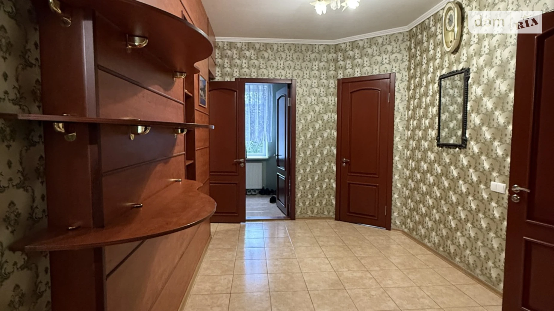 Продается дом на 2 этажа 165 кв. м с бассейном, цена: 95000 $ - фото 3