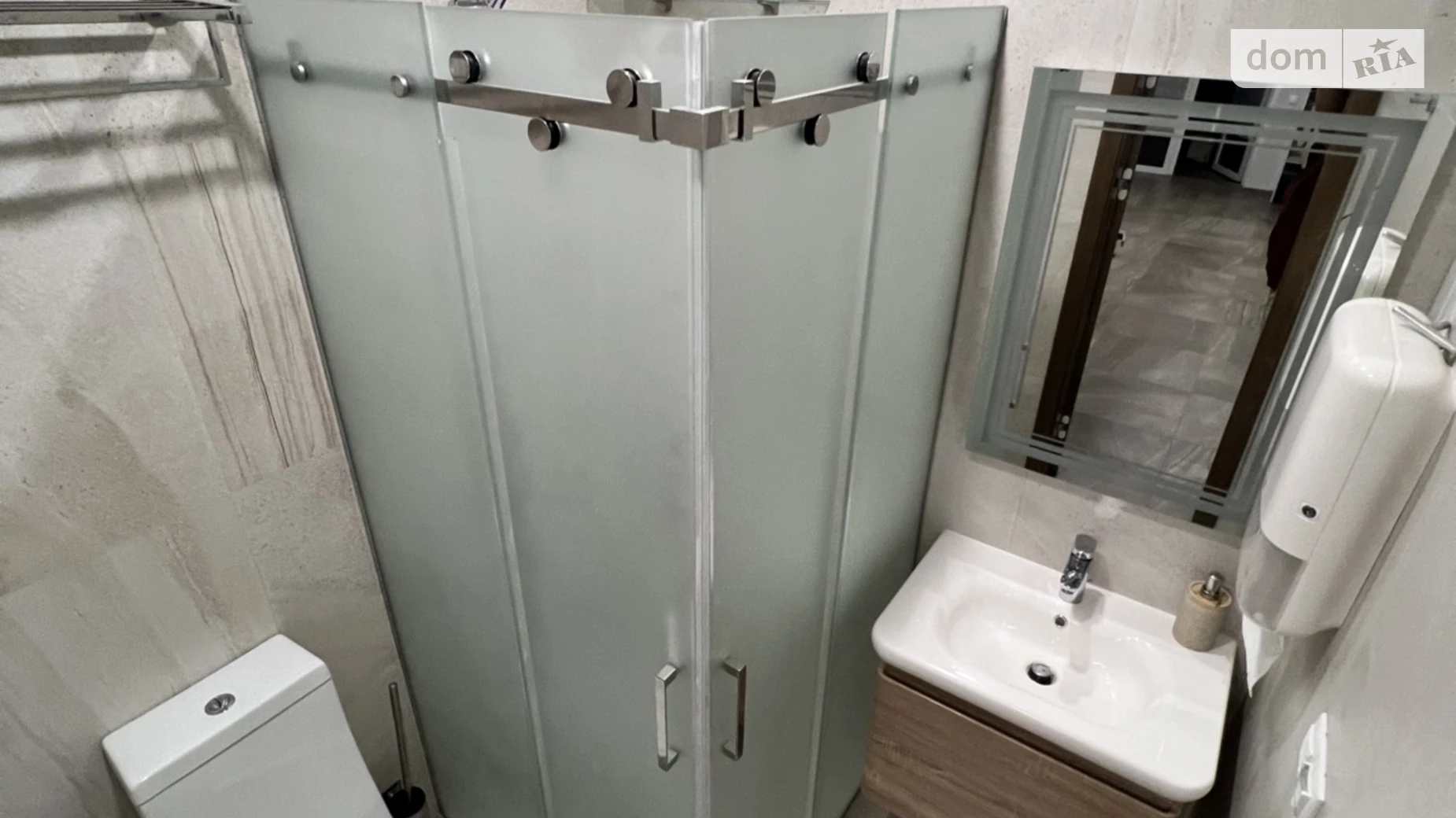 Сдается в аренду офис 150 кв. м в бизнес-центре, цена: 1600 $ - фото 5
