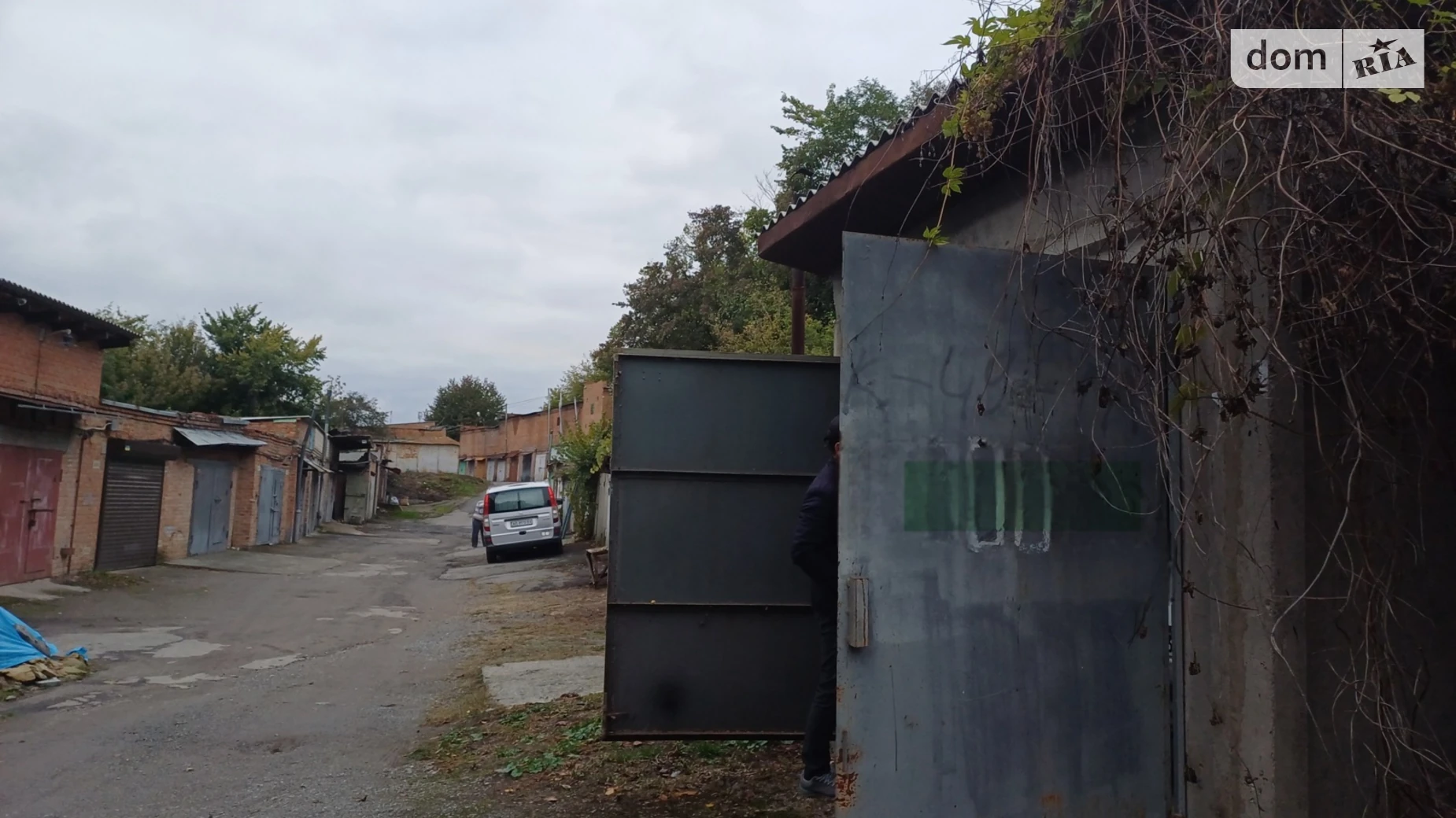 Продается место в гаражном кооперативе под легковое авто на 18 кв. м, цена: 4000 $ - фото 3