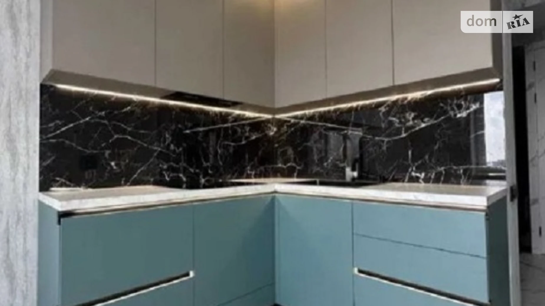 Продается 2-комнатная квартира 60 кв. м в Харькове, ул. Заливная, 4 - фото 2