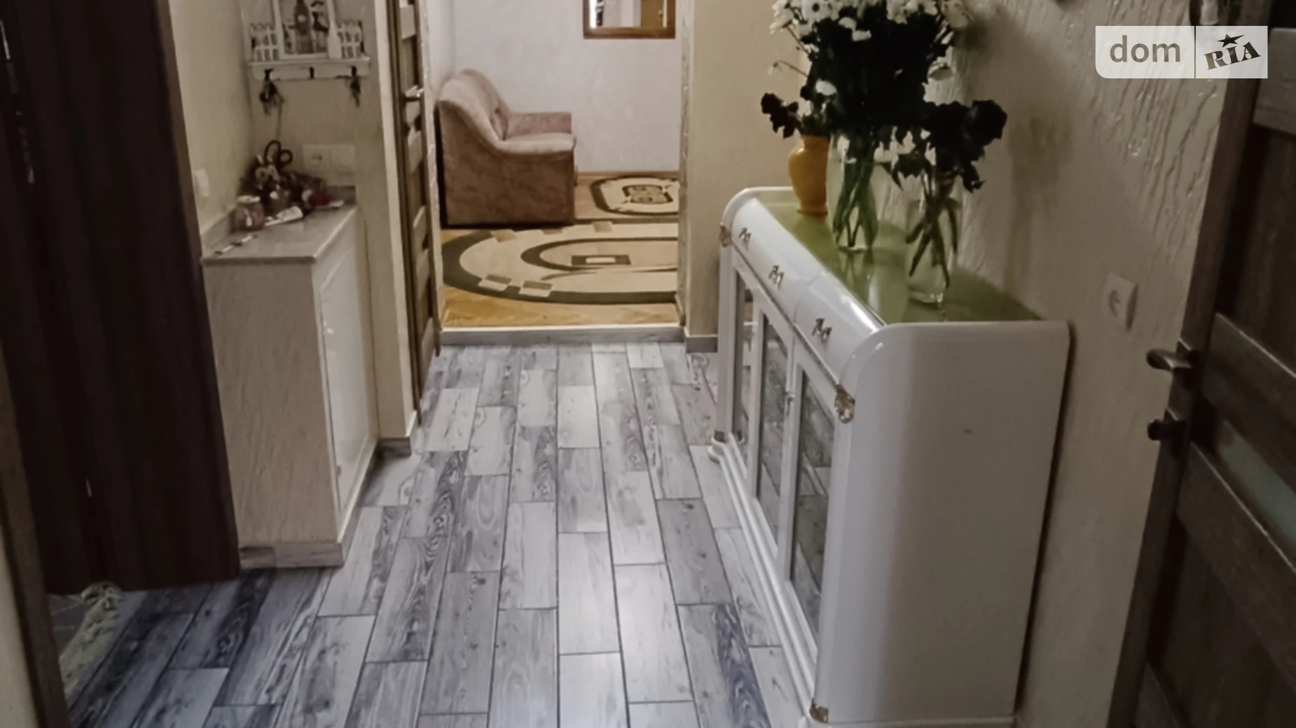 Сдается в аренду дом на 2 этажа 200 кв. м с садом, цена: 1100 $ - фото 5