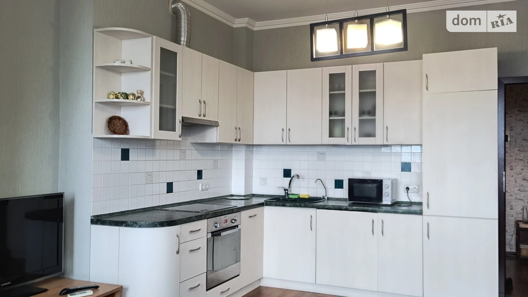 Сдается в аренду 1-комнатная квартира 51 кв. м в Одессе, ул. Базарная - фото 2