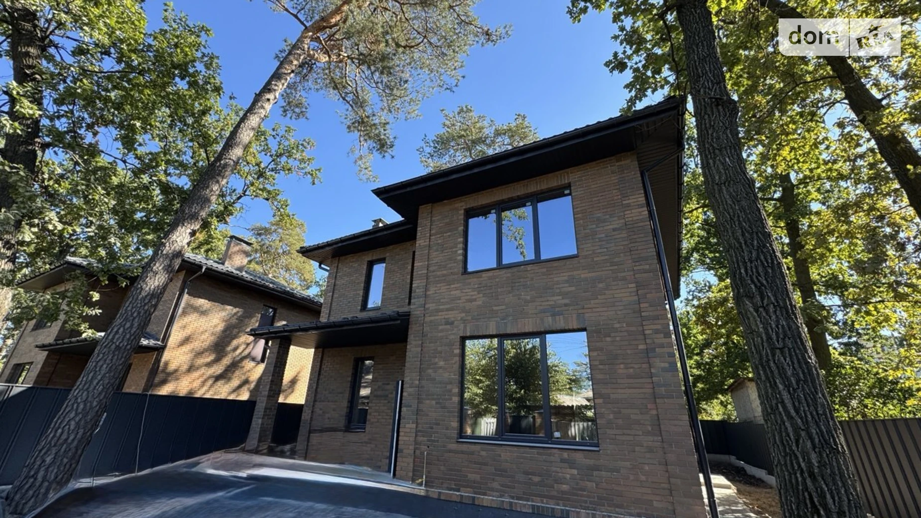 Продается дом на 2 этажа 125 кв. м с гаражом, цена: 190000 $ - фото 2