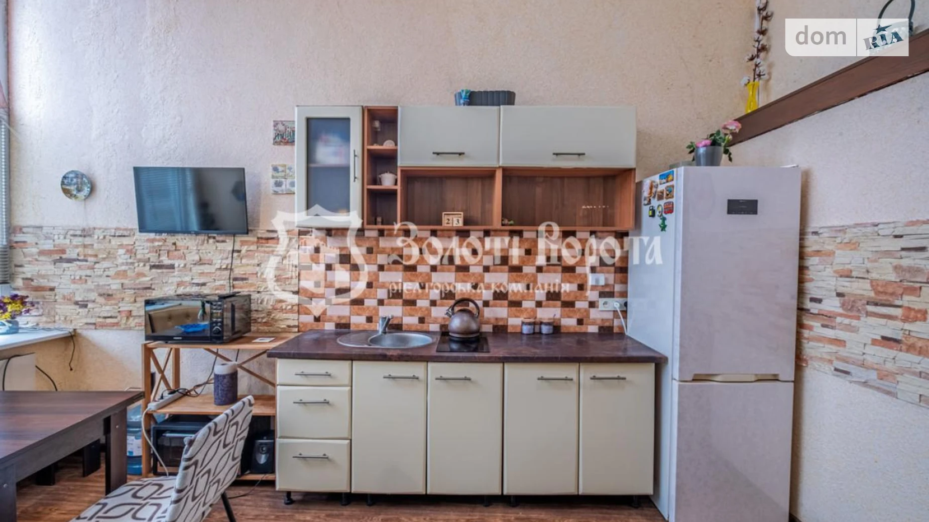 Продается 1-комнатная квартира 66.2 кв. м в Софиевской Борщаговке, ул. Соборная, 28 - фото 2