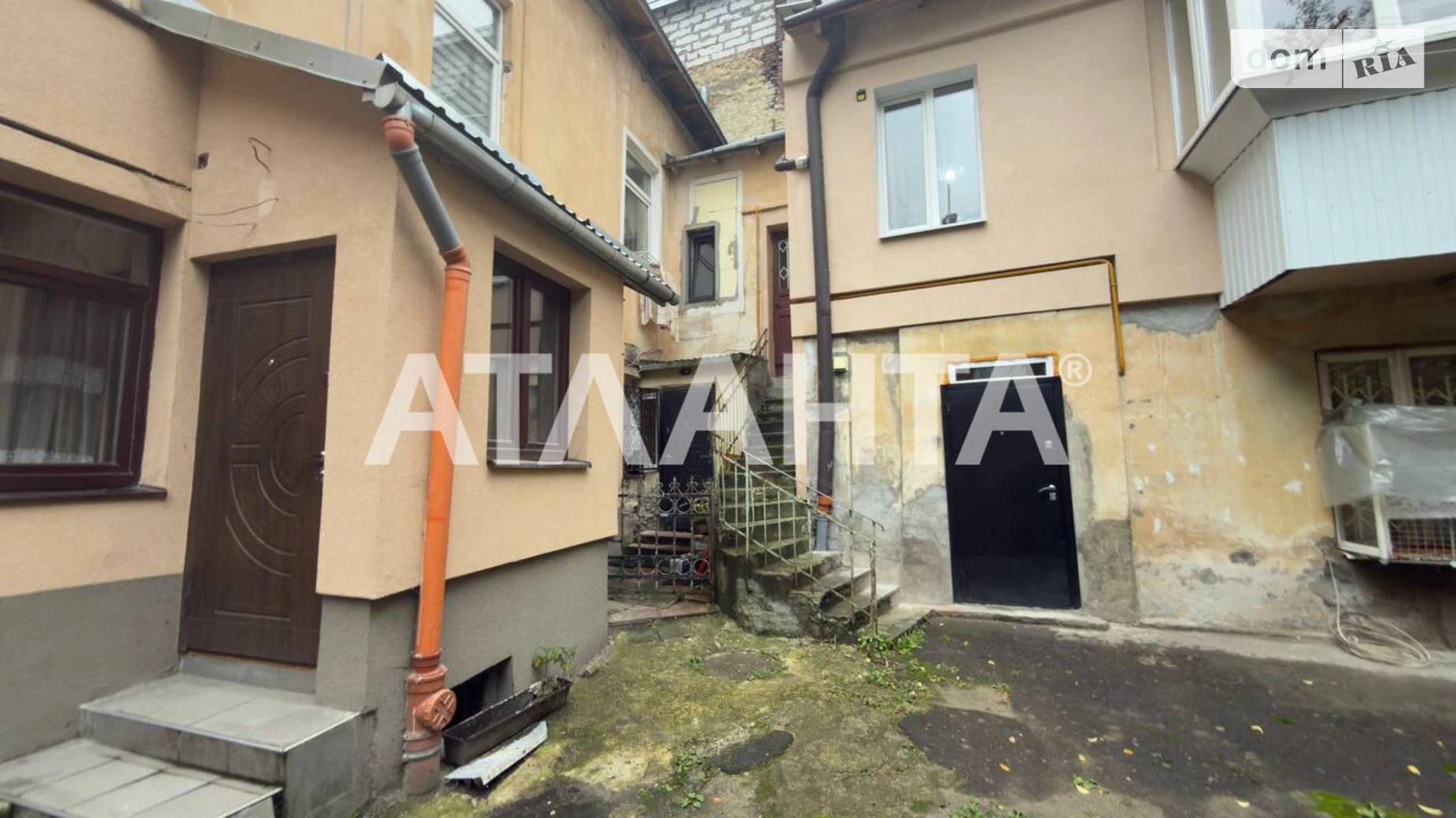 Продается 2-комнатная квартира 37.5 кв. м в Львове, ул. Хмельницкого Богдана - фото 2