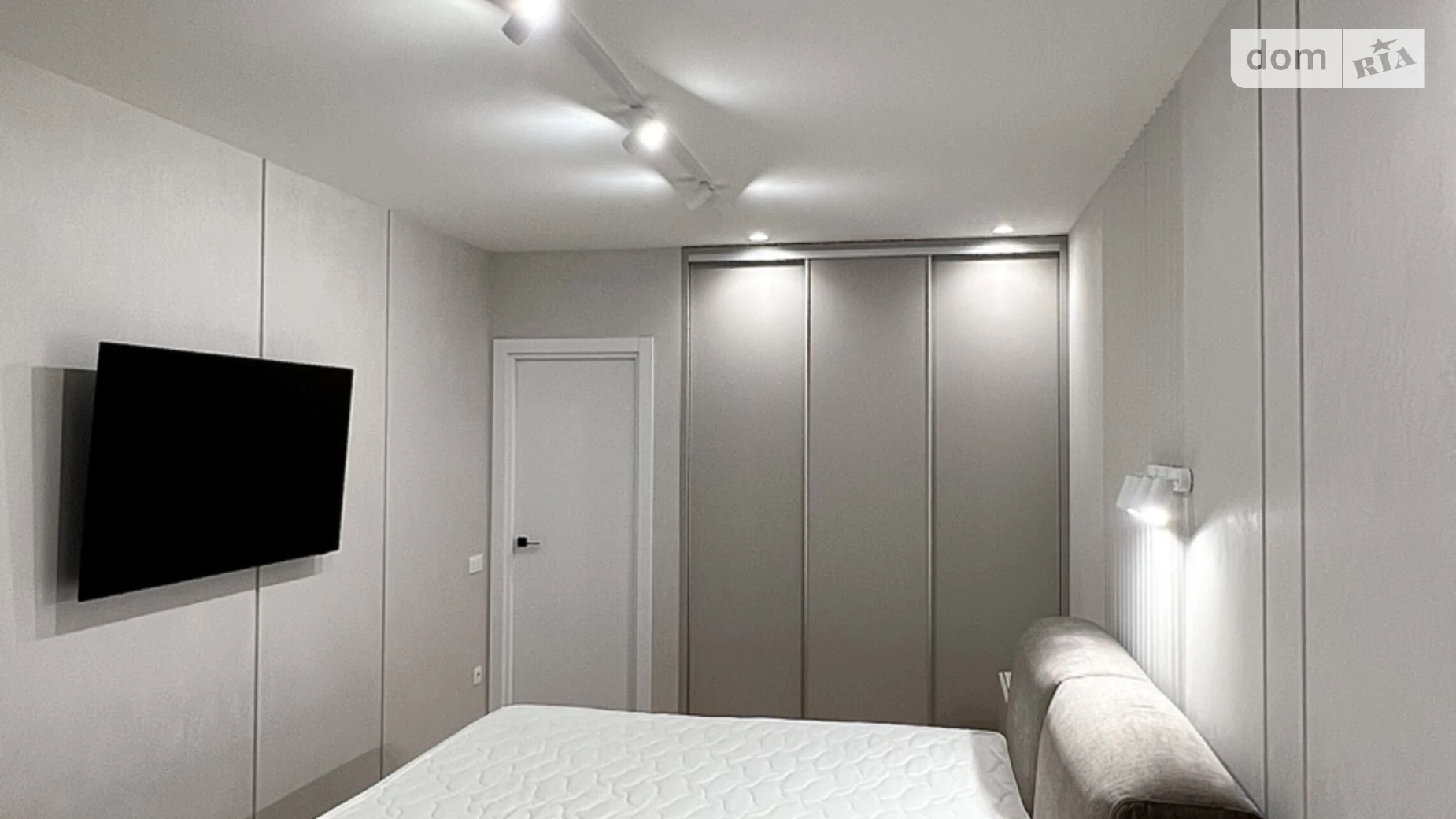 Продается 3-комнатная квартира 101.4 кв. м в Ровно, ул. Саймона Смита(Толстого Льва), 10 - фото 3