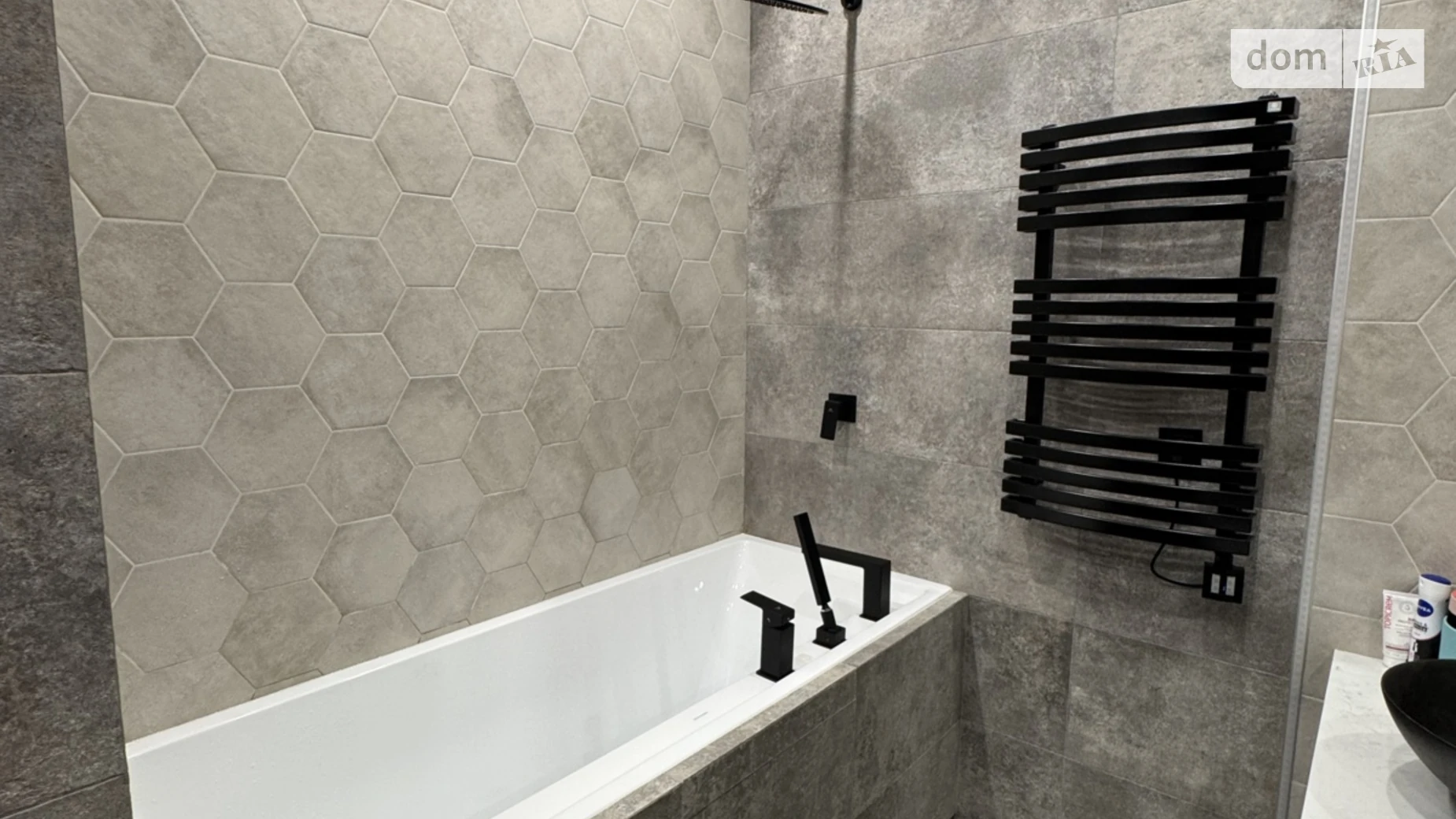 Сдается в аренду 1-комнатная квартира 47 кв. м в Днепре, ул. Набережная Победы, 44П - фото 2