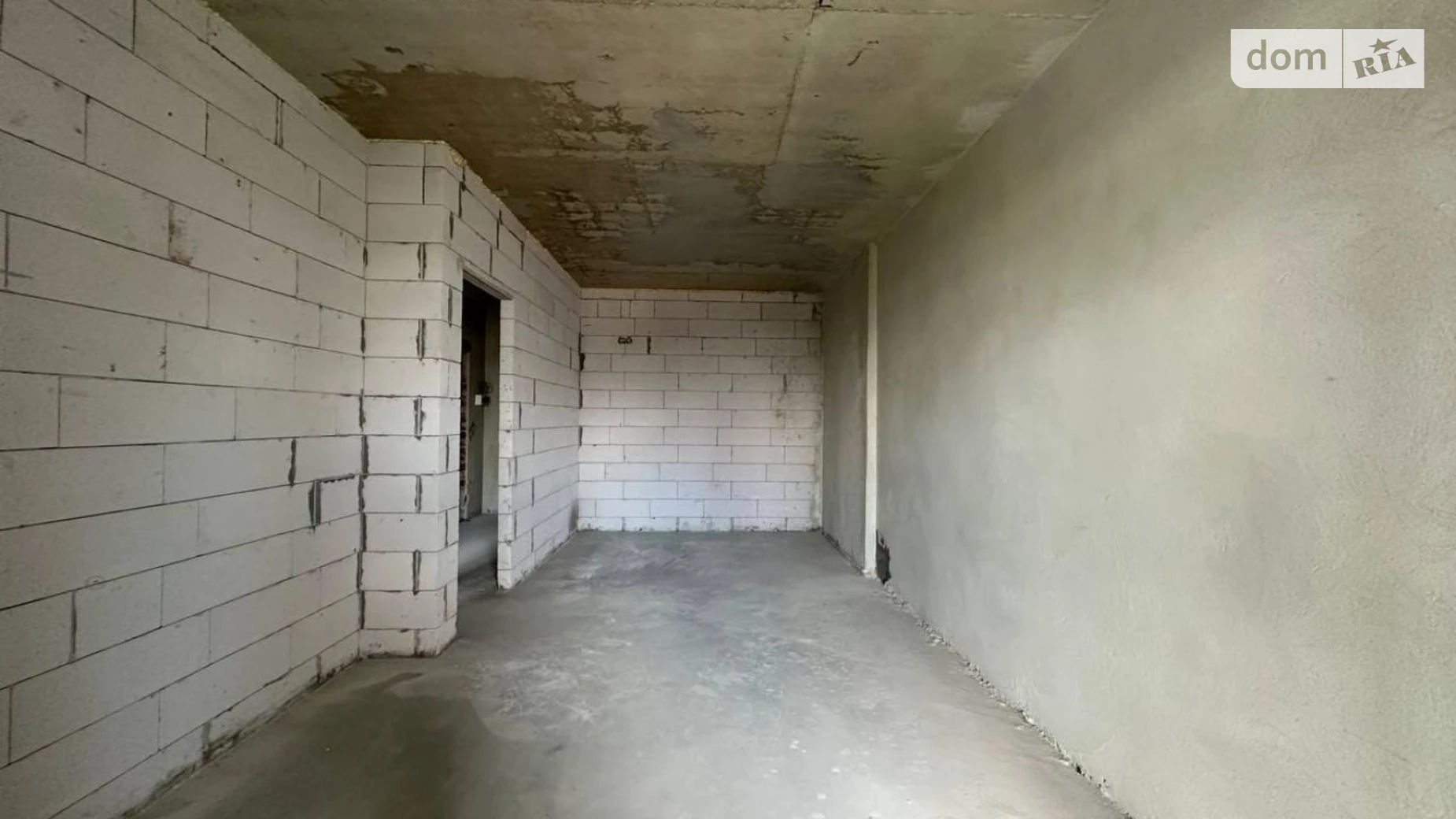 Продается 1-комнатная квартира 50 кв. м в Львове, ул. Камышовая, 11 - фото 2