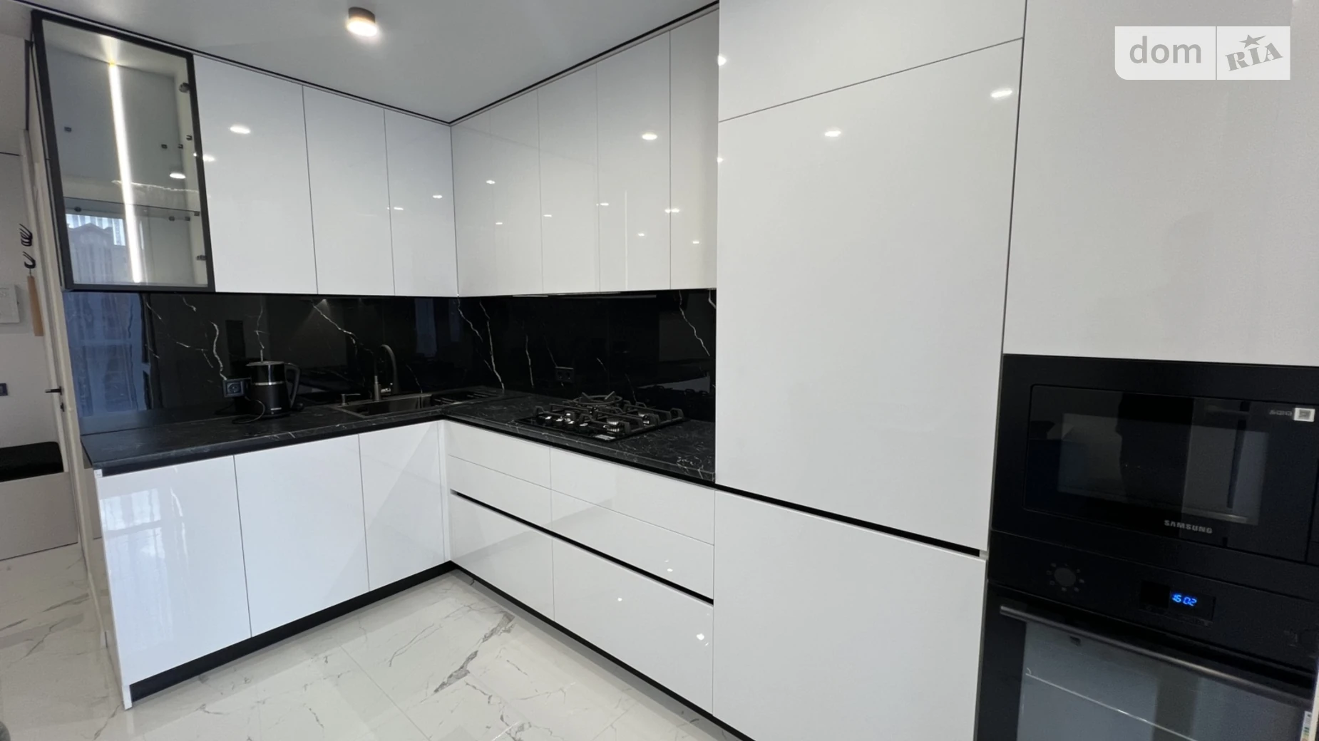 1-кімнатна квартира 43 кв. м у Тернополі, вул. Генерала Мирона Тарнавського - фото 3