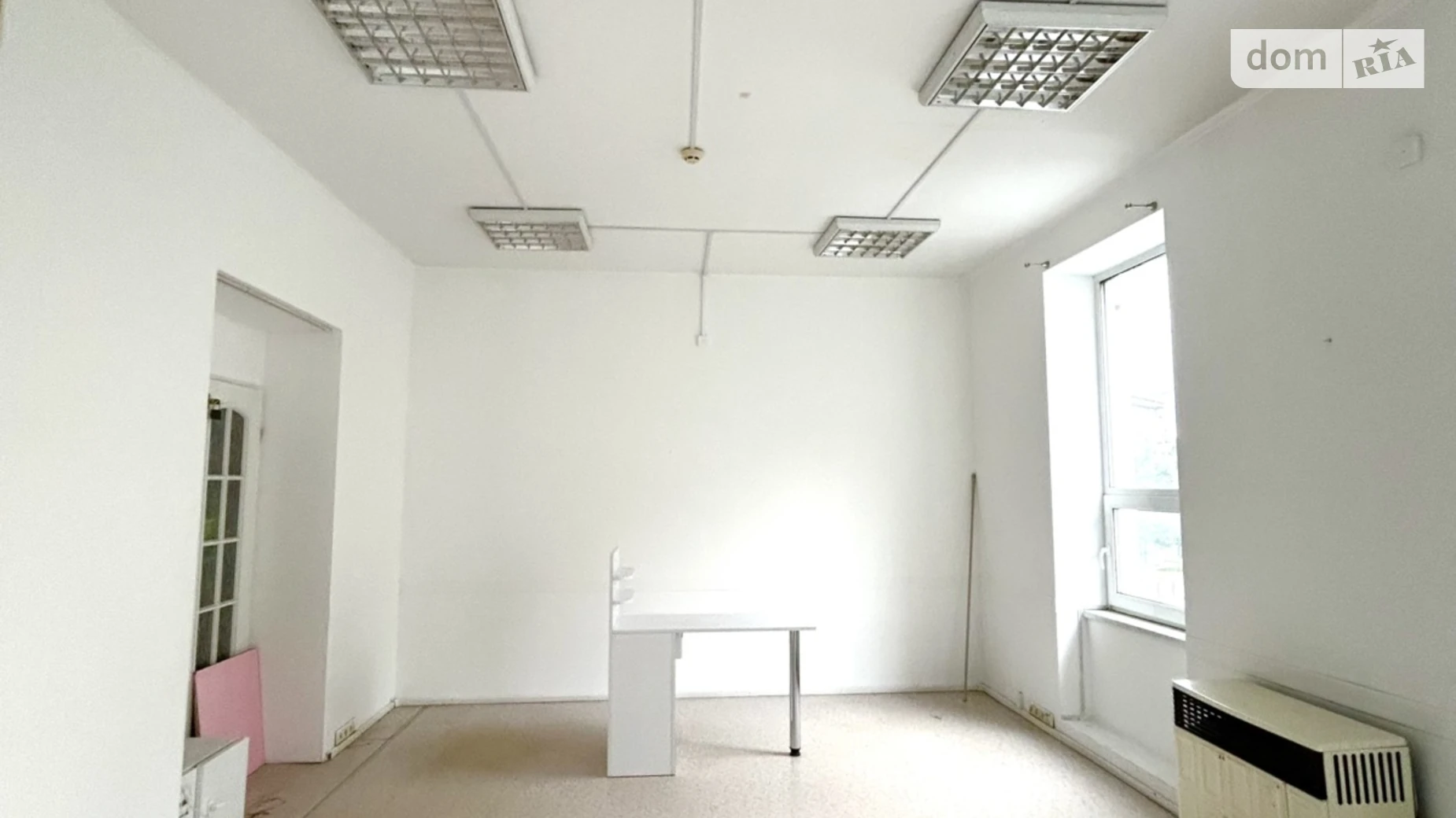 Сдается в аренду офис 28 кв. м в бизнес-центре, цена: 9500 грн - фото 2