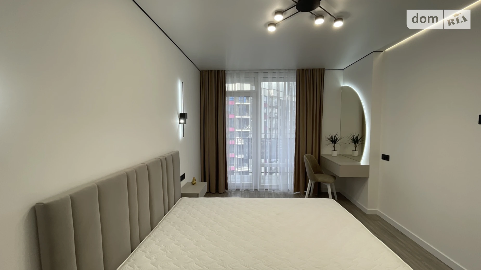 Продается 1-комнатная квартира 39 кв. м в Ивано-Франковске, ул. Юліана Пелеша(Крайковского), 3 корпус 5 - фото 3