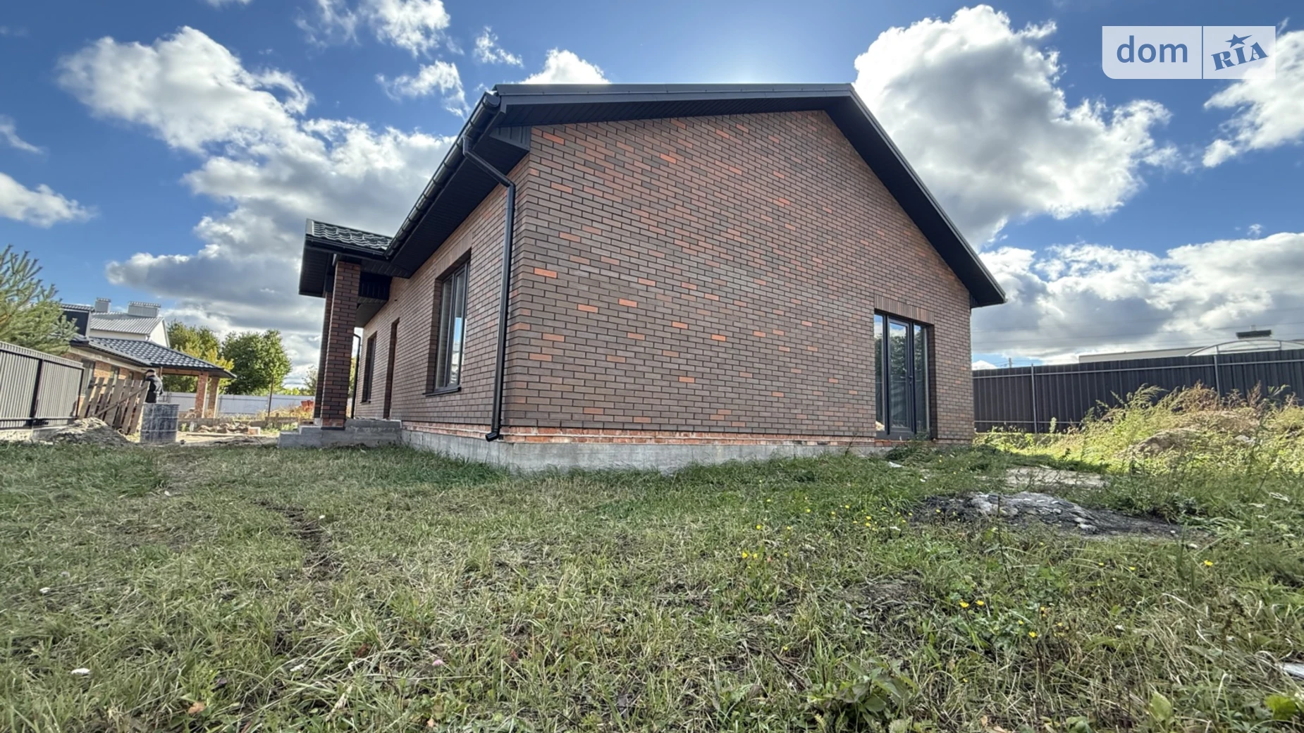 Продается одноэтажный дом 103 кв. м с бассейном, цена: 87000 $ - фото 3