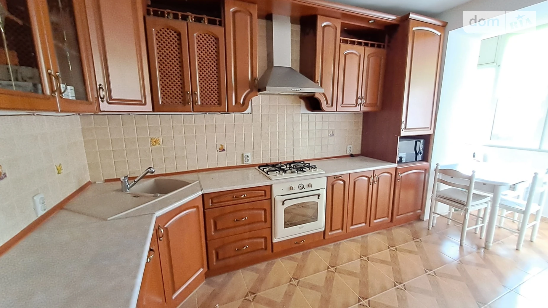 1-комнатная квартира 45 кв. м в Тернополе, ул. Ольховая, 8 - фото 2
