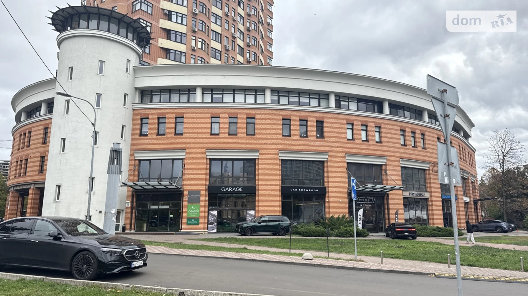 Сдается в аренду 4-комнатная квартира 231.8 кв. м в Киеве, бул. Леси Украинки, 23 - фото 2