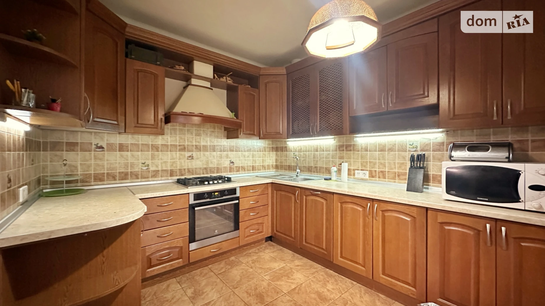 Сдается в аренду дом на 2 этажа 180 кв. м с камином, цена: 23000 грн - фото 2