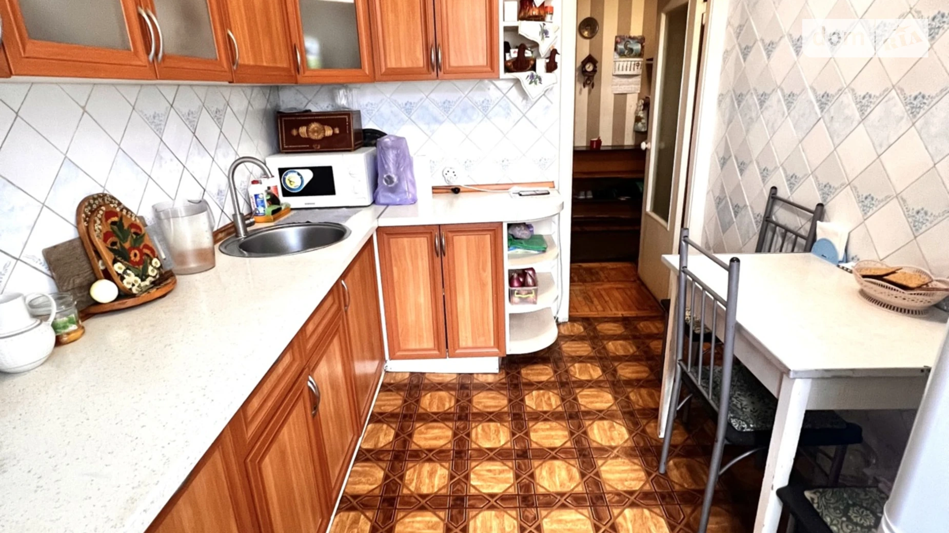 Продается 3-комнатная квартира 70.5 кв. м в Киеве, ул. Депутатская, 6 - фото 2