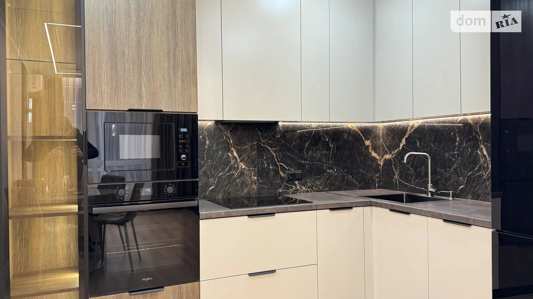 Продается 2-комнатная квартира 62 кв. м в Угорниках, ул. Героев Николаева(Сеченова), 129А корпус 3А - фото 3