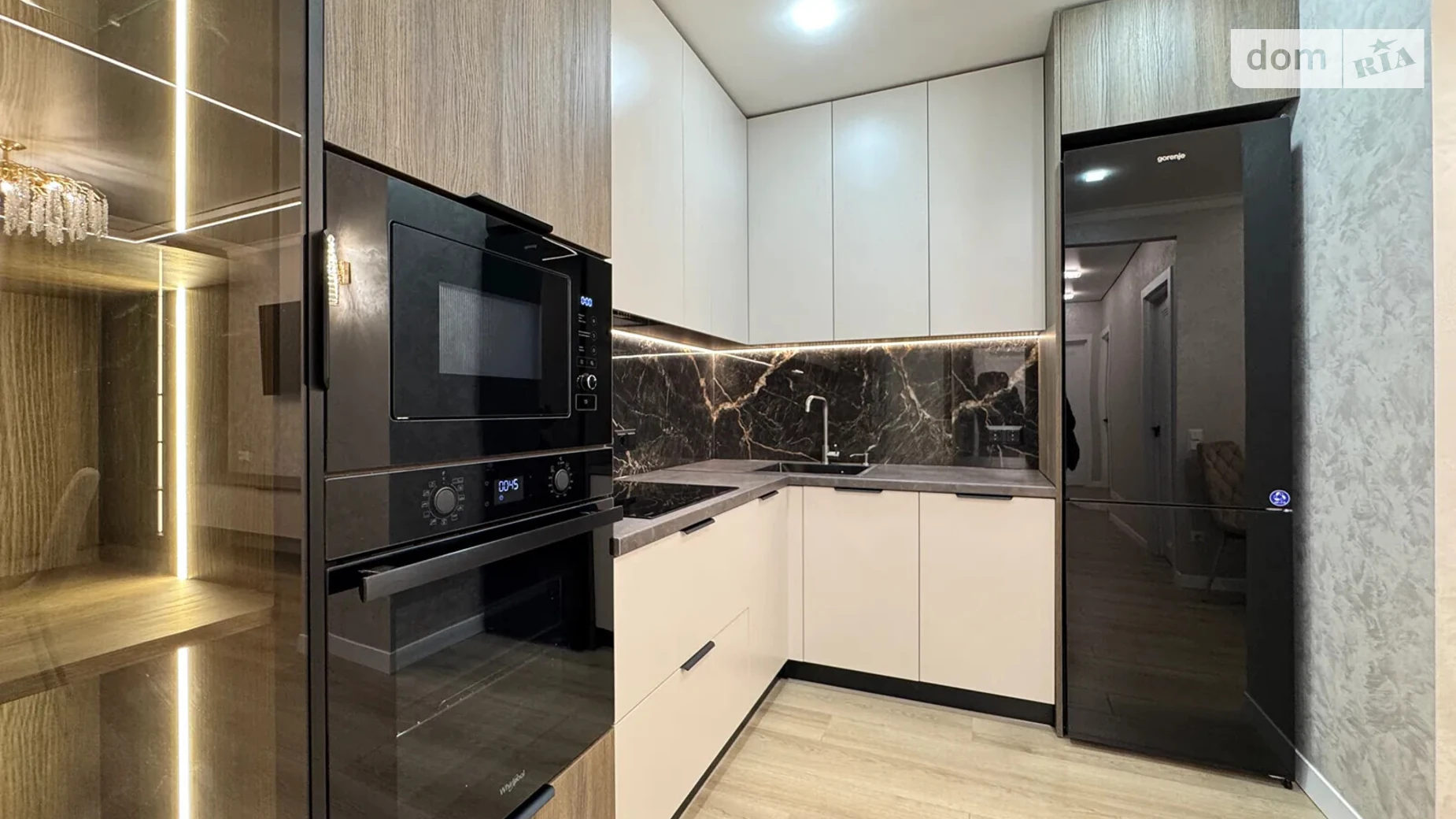 Продается 2-комнатная квартира 62 кв. м в Угорниках, ул. Героев Николаева(Сеченова), 129А корпус 3А - фото 4