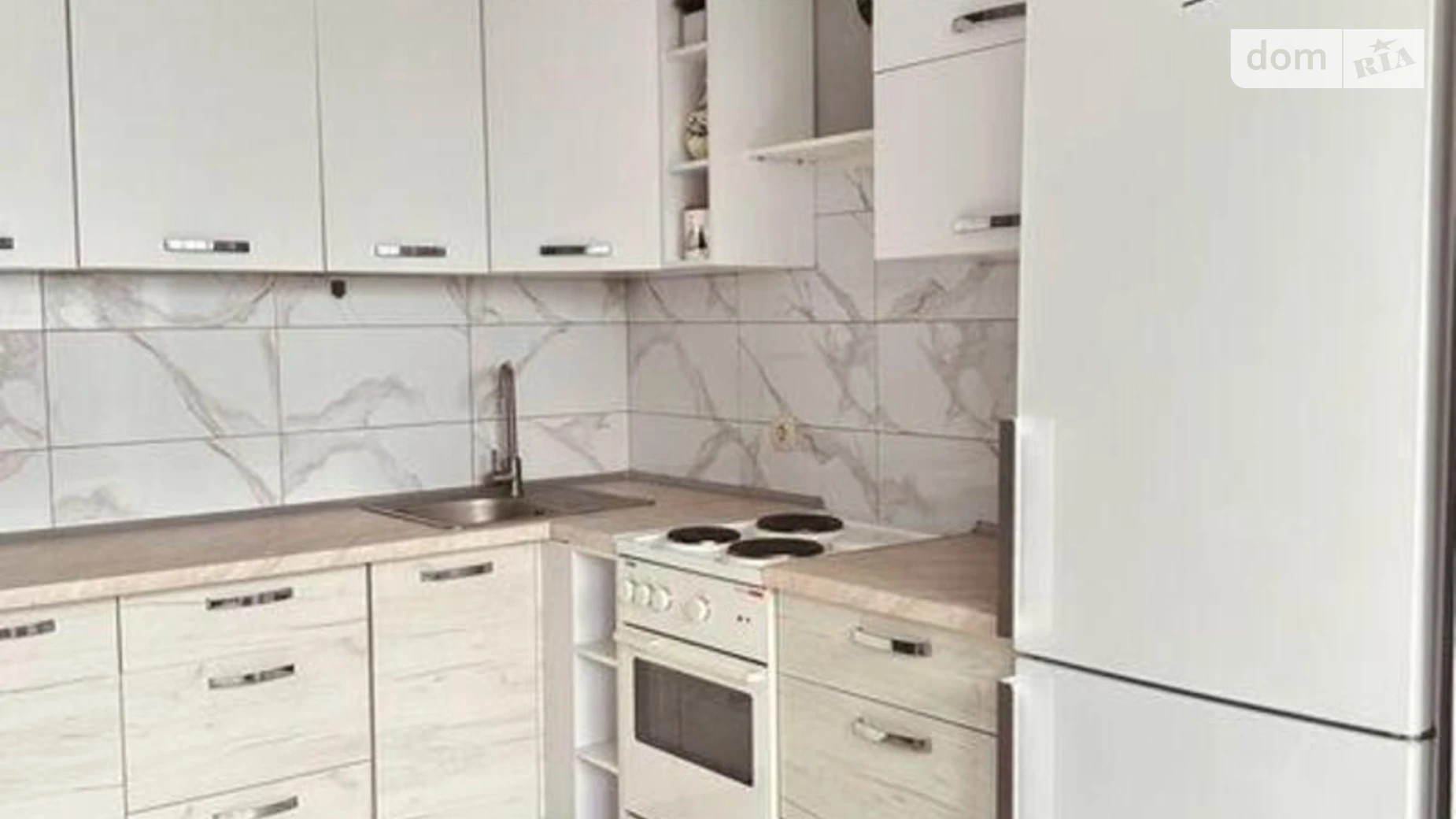 Продается 1-комнатная квартира 42 кв. м в Киеве, ул. Сергeя Данченко, 34 - фото 4