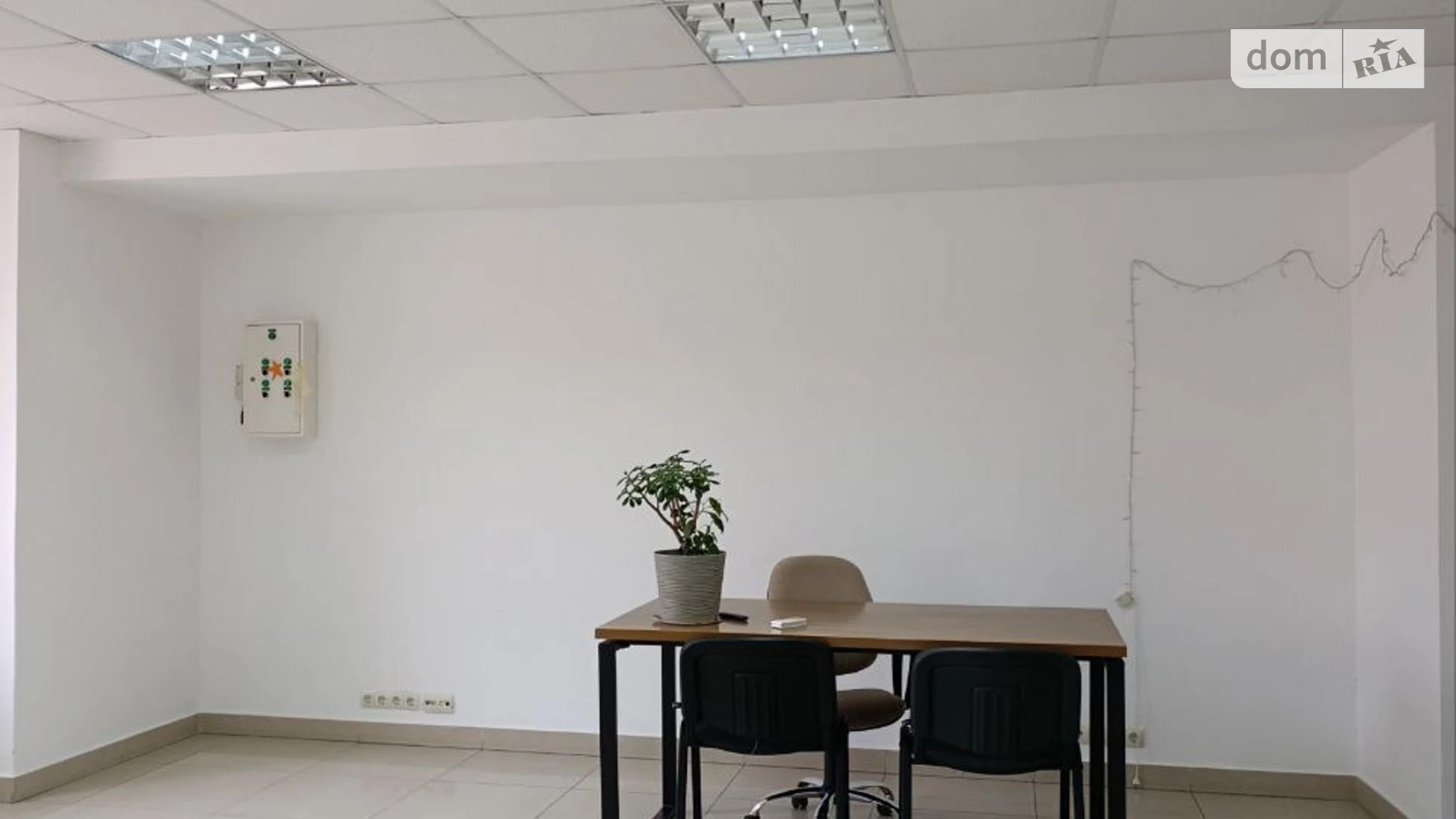 Сдается в аренду офис 334 кв. м в бизнес-центре, цена: 2500 $ - фото 3
