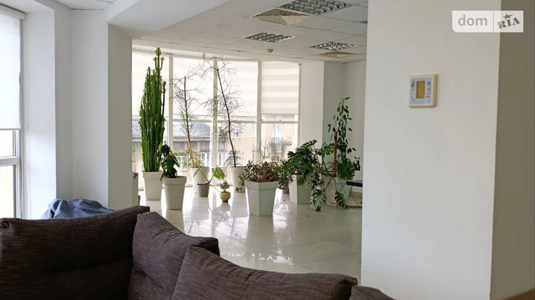 Сдается в аренду офис 334 кв. м в бизнес-центре, цена: 2500 $ - фото 5