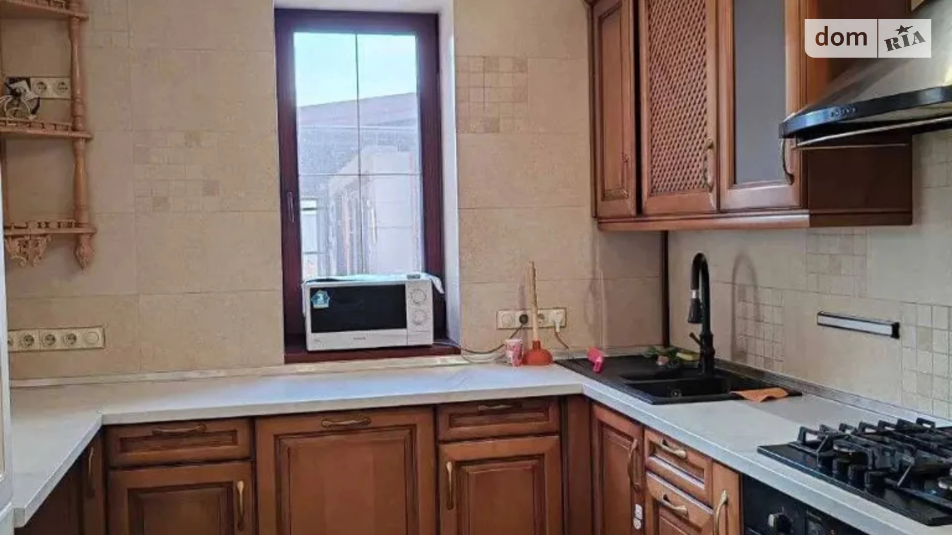 Продается дом на 2 этажа 232 кв. м с участком, цена: 280000 $ - фото 2