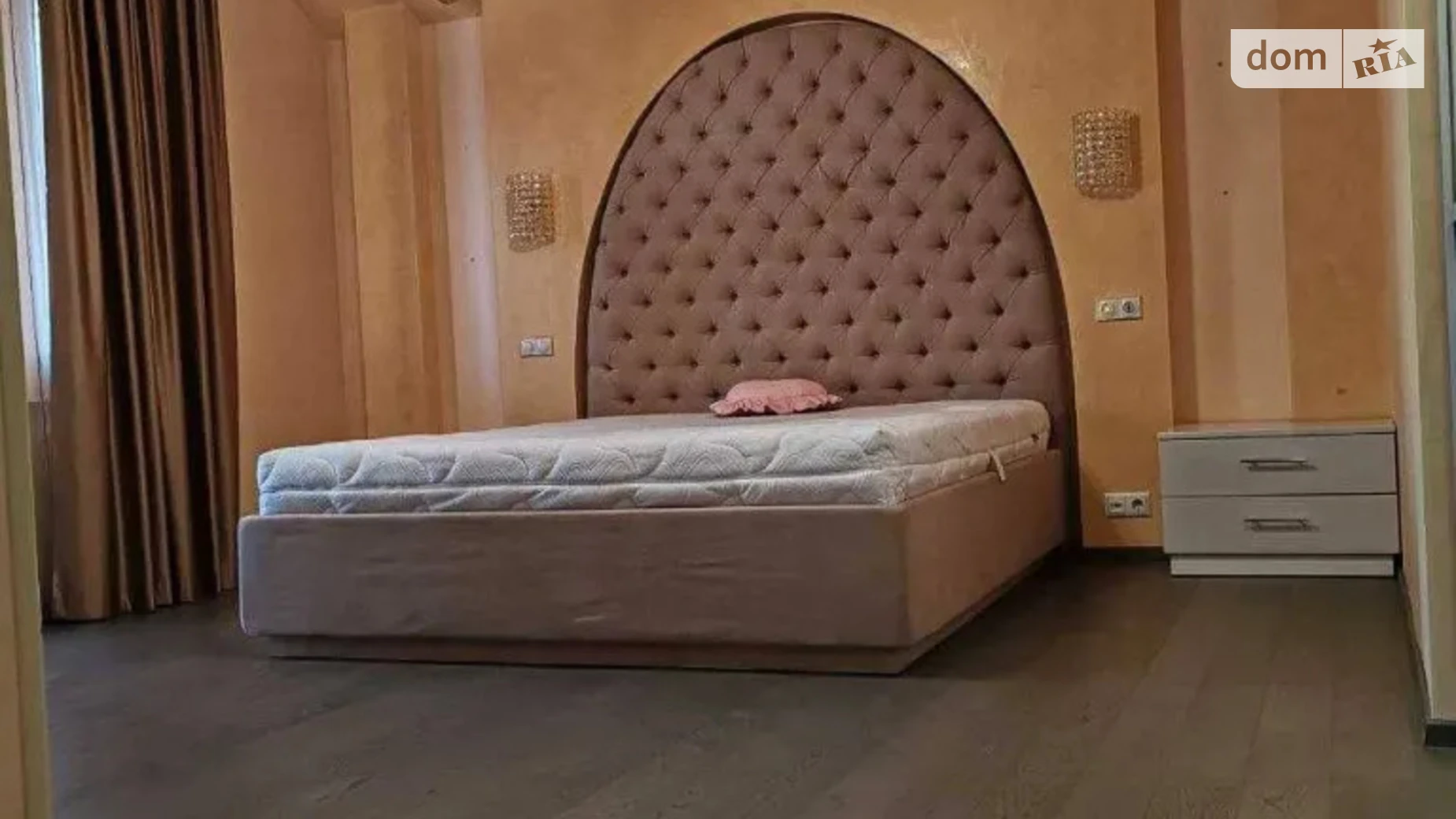 Продается дом на 2 этажа 232 кв. м с участком, цена: 280000 $ - фото 5