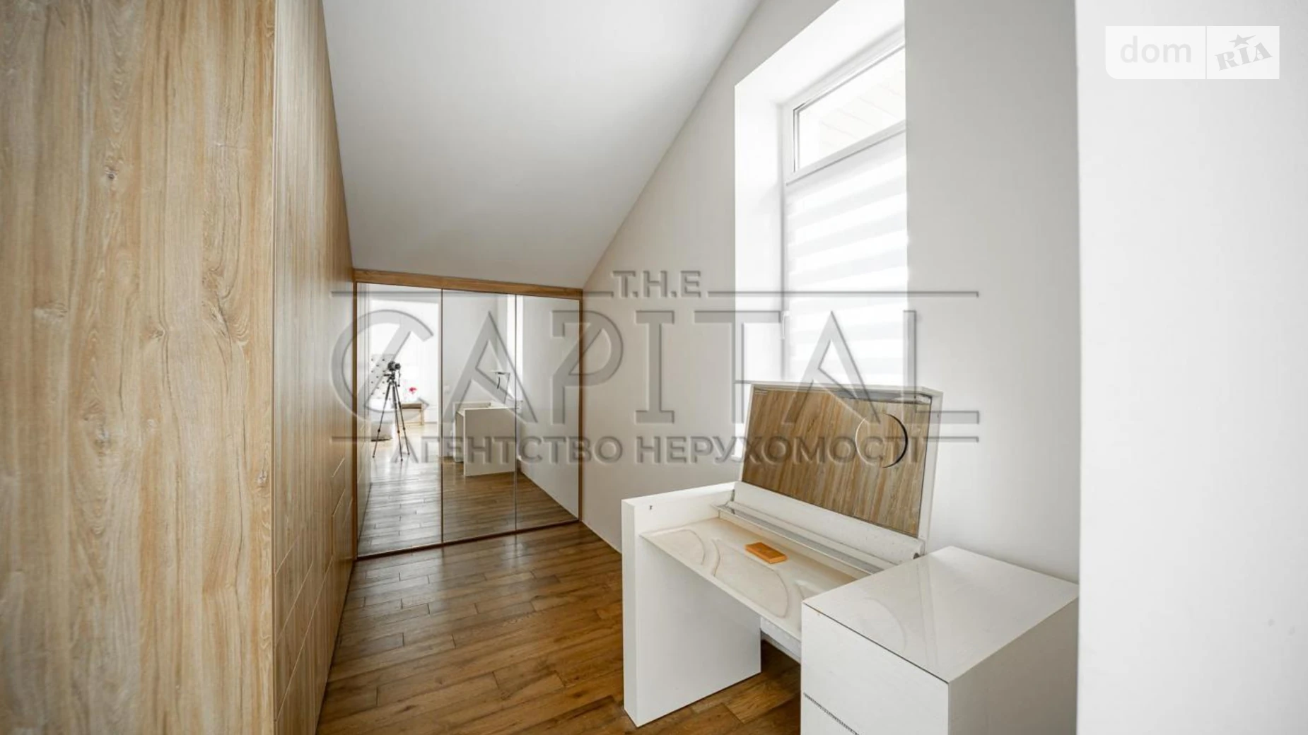 Здається в оренду будинок 2 поверховий 238 кв. м з ділянкою, цена: 4000 $ - фото 2