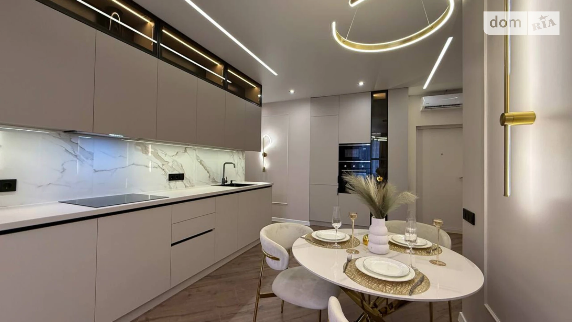 Продается 2-комнатная квартира 68 кв. м в Одессе, ул. Генуэзская, 1/1 - фото 3