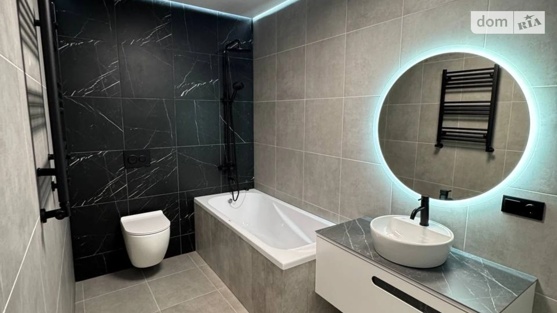 Продается 1-комнатная квартира 45 кв. м в Ивано-Франковске, ул. Флотская, 10Б - фото 3