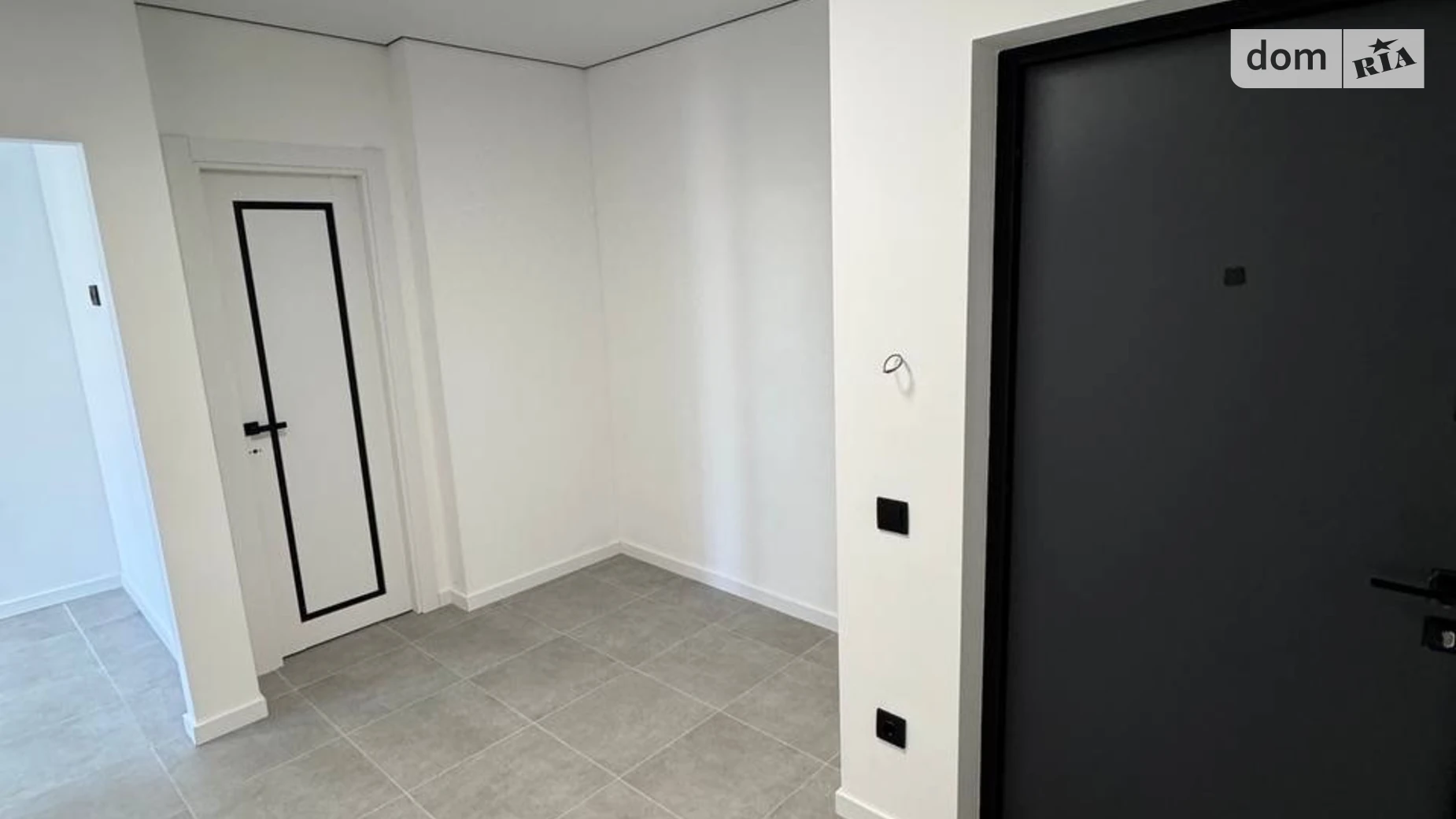 Продается 1-комнатная квартира 45 кв. м в Ивано-Франковске, ул. Флотская, 10Б - фото 5