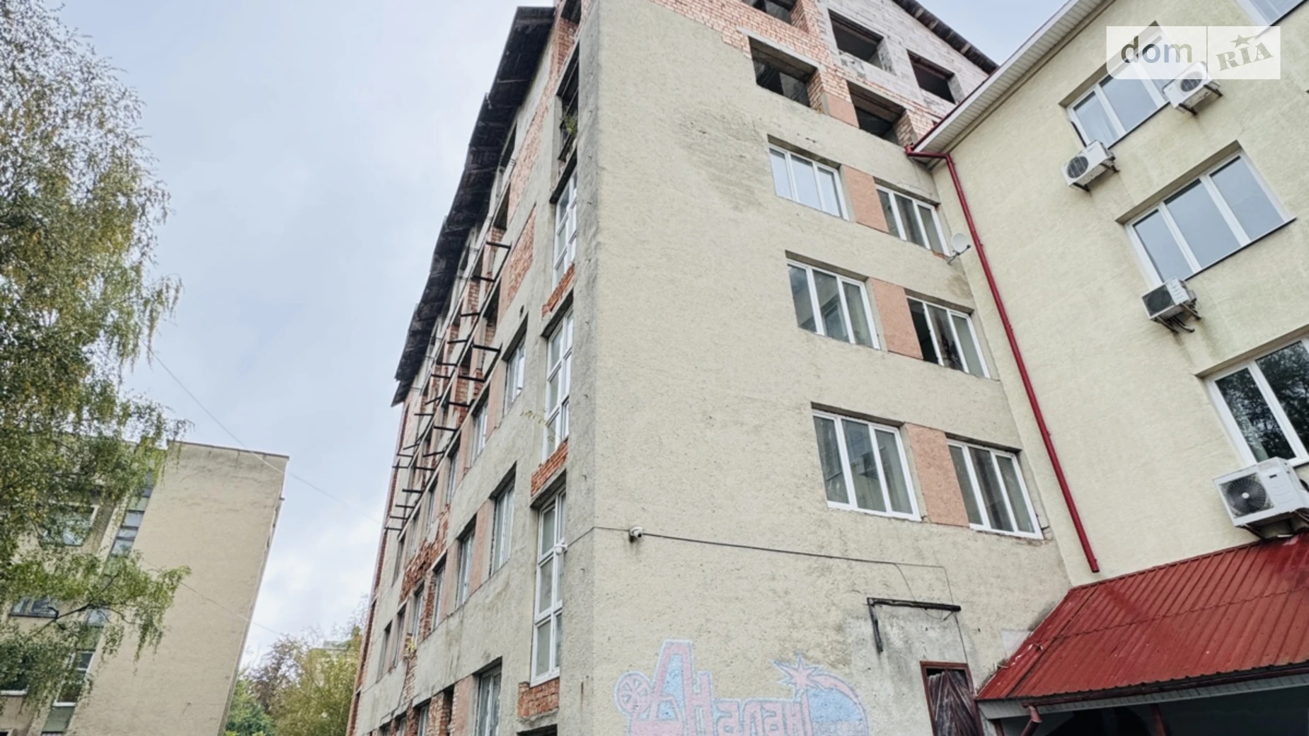 Продается офис 2405 кв. м в бизнес-центре, цена: 498000 $ - фото 2