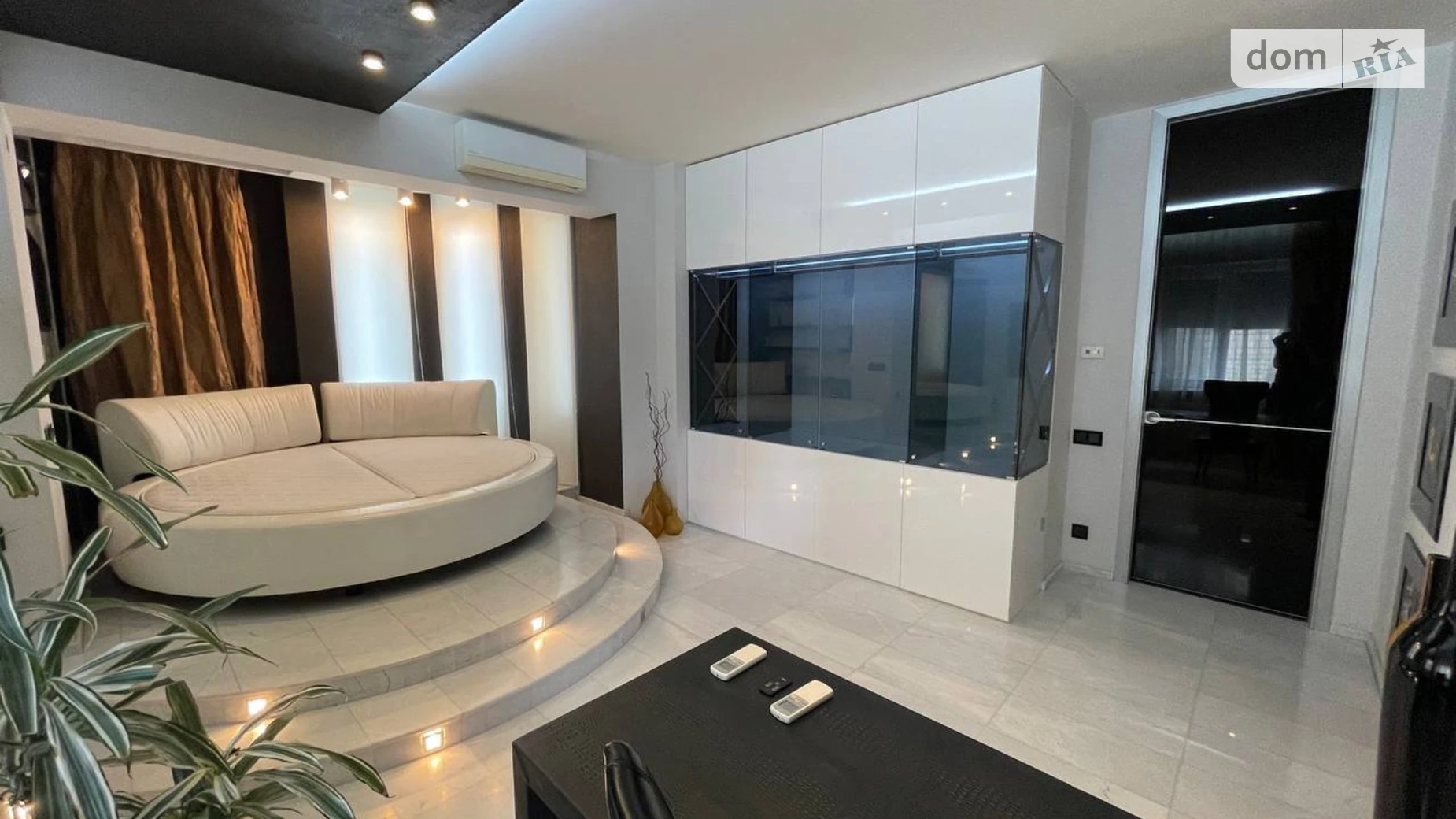 Продается 1-комнатная квартира 128.6 кв. м в Днепре, спуск Крутогорная, 33 - фото 2