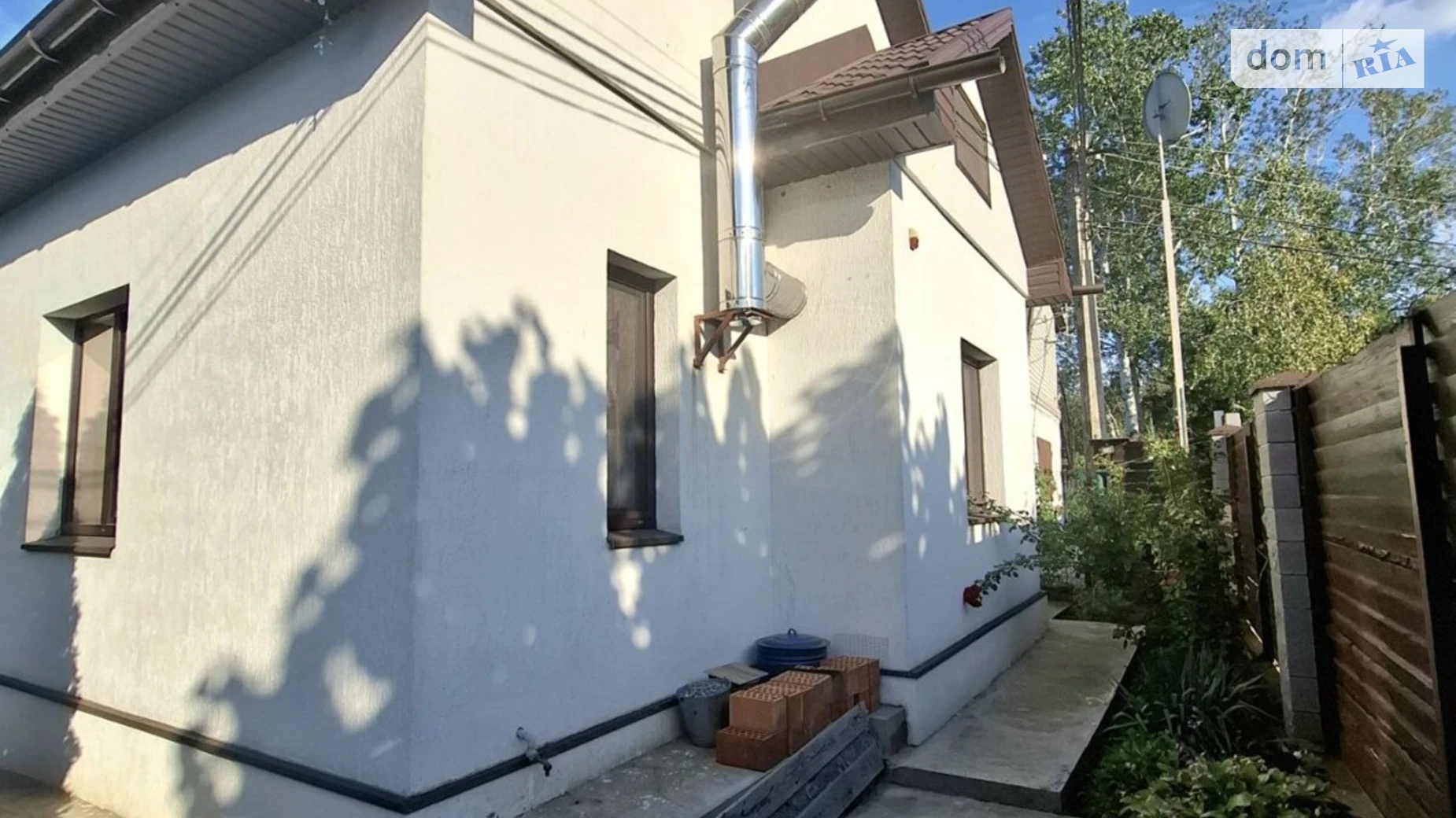 Продается дом на 2 этажа 90 кв. м с садом, цена: 85000 $ - фото 2