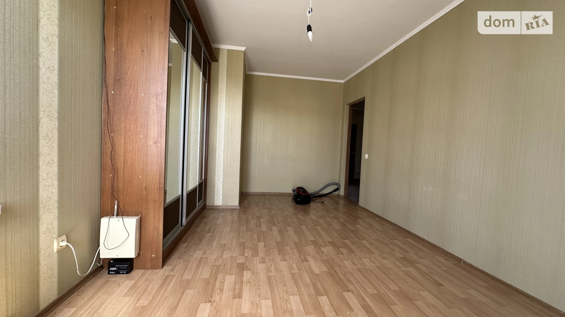 Продается дом на 2 этажа 270 кв. м с балконом, цена: 320000 $ - фото 2