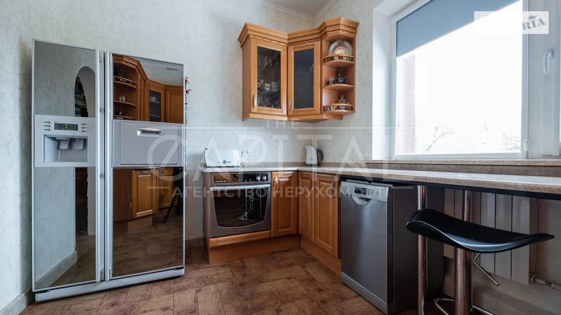 Сдается в аренду дом на 2 этажа 300 кв. м с гаражом, цена: 1500 $ - фото 5