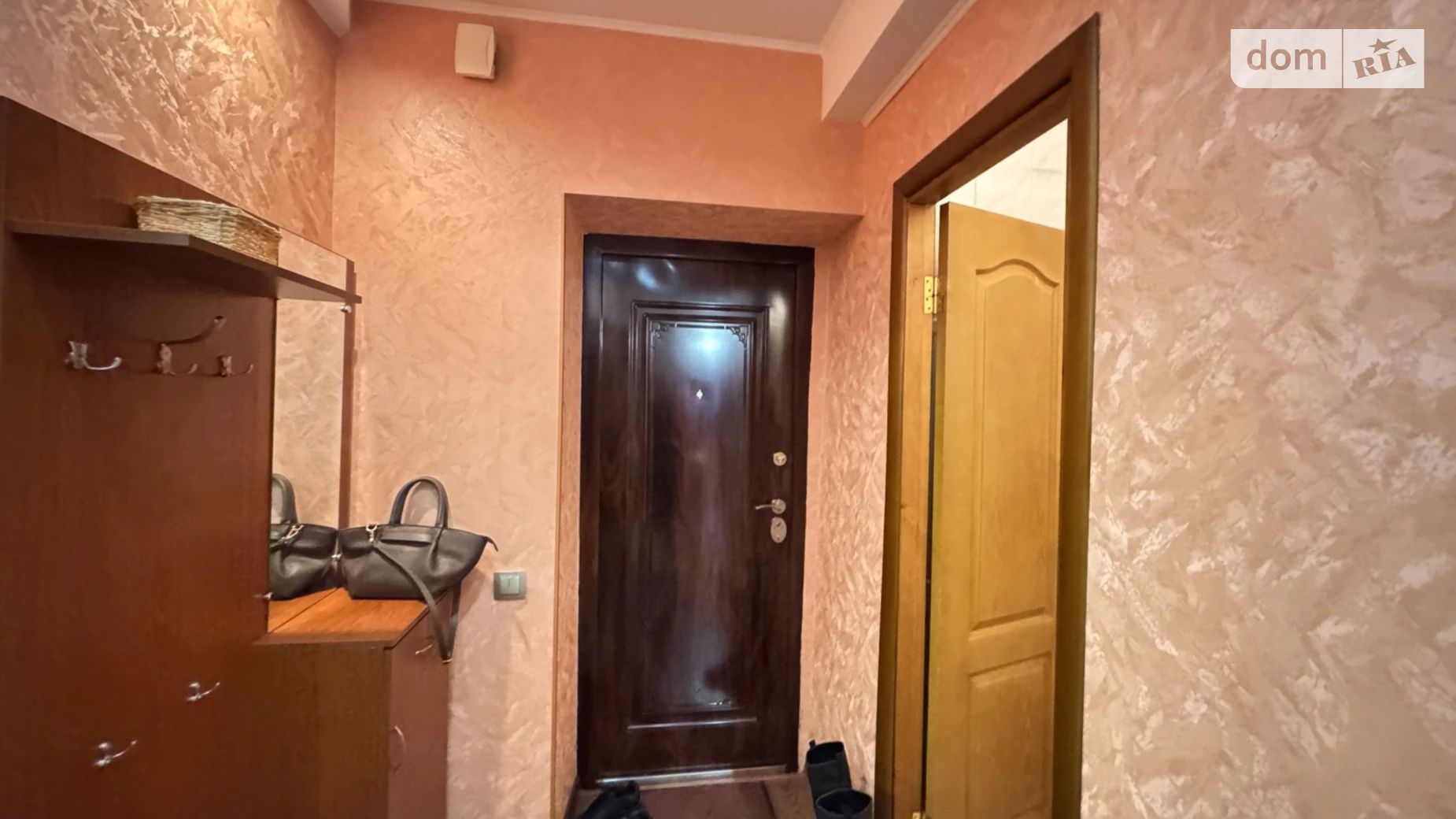 Сдается в аренду 3-комнатная квартира 64 кв. м в Виннице, ул. Пирогова, 157 - фото 2