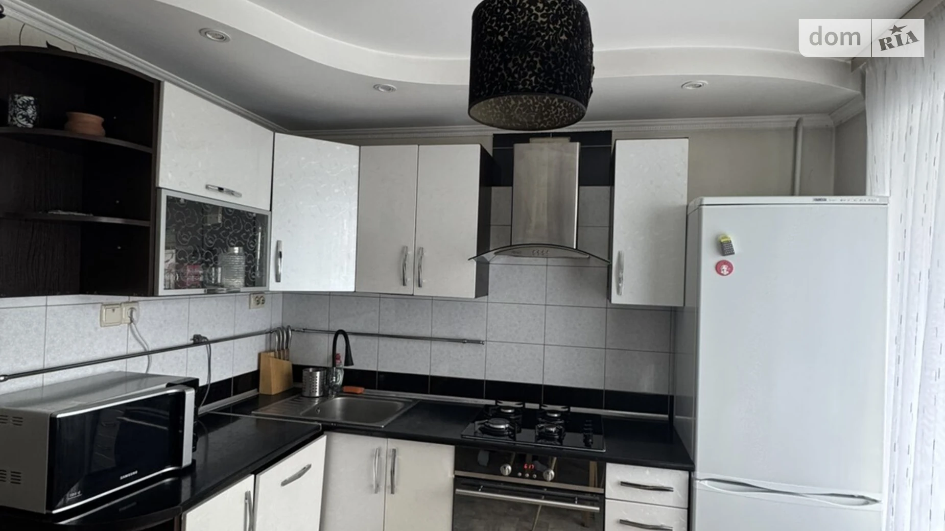 3-комнатная квартира 63.4 кв. м в Луцке, просп. Возрождение, 7 - фото 2