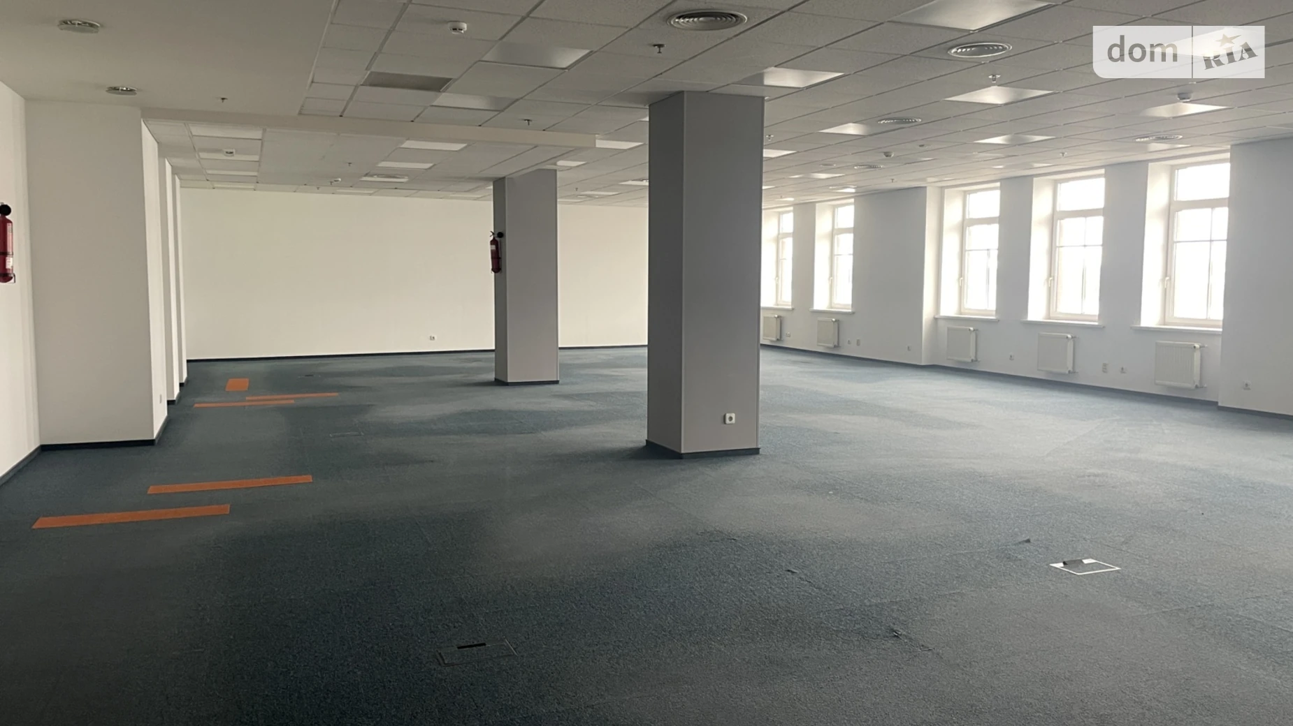 Сдается в аренду офис 1100 кв. м в бизнес-центре, цена: 15400 $ - фото 3