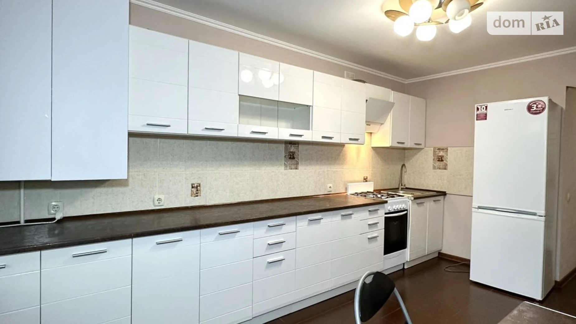 1-комнатная квартира 49 кв. м в Тернополе, ул. Академика Сергея Королева - фото 4