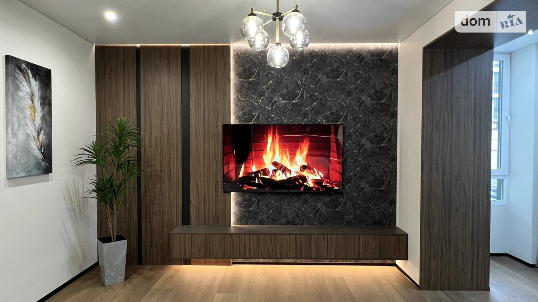 Продается 3-комнатная квартира 90 кв. м в Криховцах - фото 2