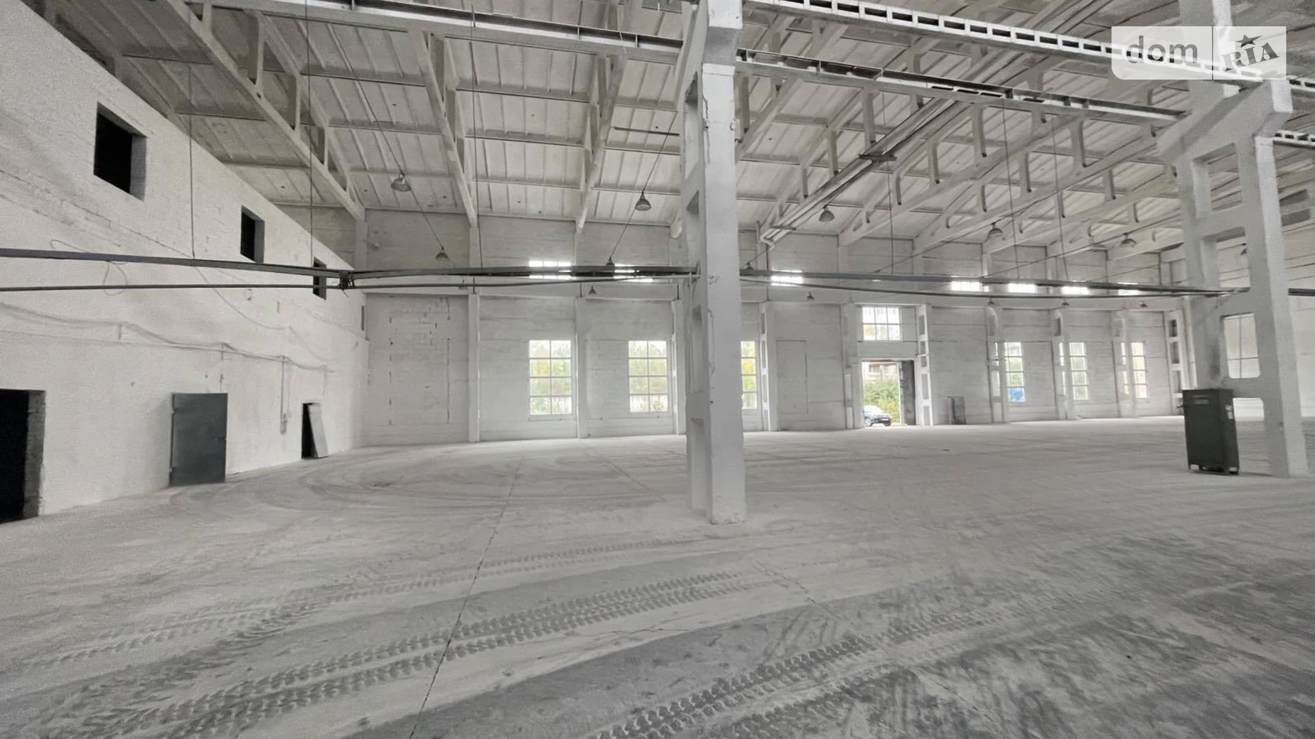 Сдается в аренду помещения свободного назначения 3600 кв. м в 1-этажном здании, цена: 10800 $ - фото 4