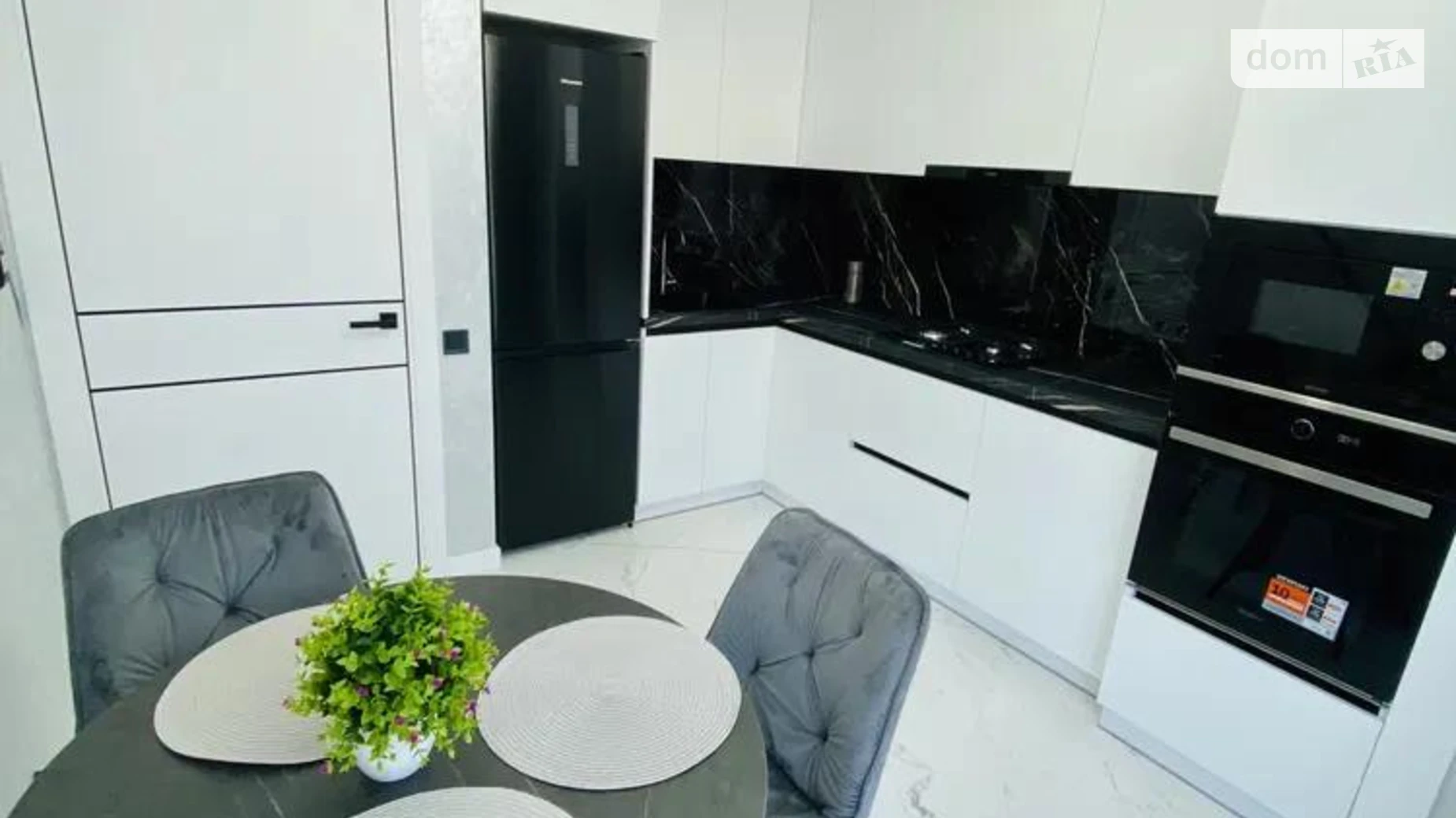 Продается 2-комнатная квартира 59.3 кв. м в, цена: 99999 $ - фото 2