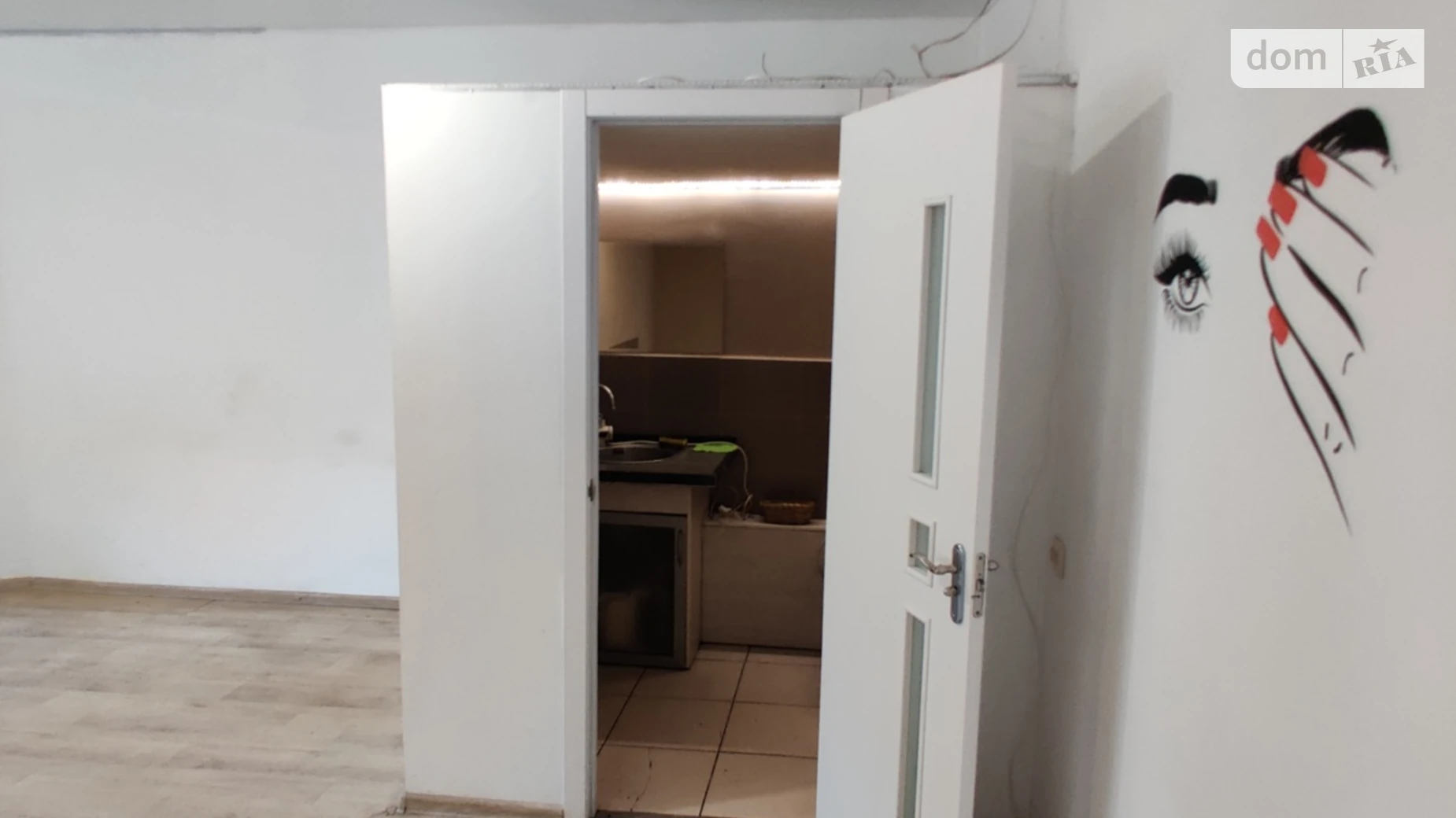 Сдается в аренду офис 25.2 кв. м в бизнес-центре, цена: 6300 грн - фото 4