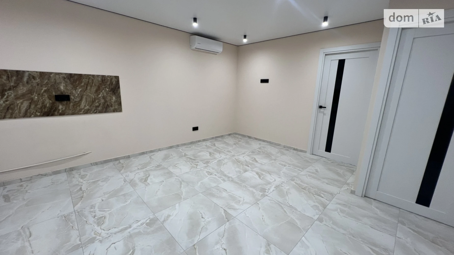 2-комнатная квартира 59 кв. м в Тернополе, ул. Смакулы, 8 - фото 3